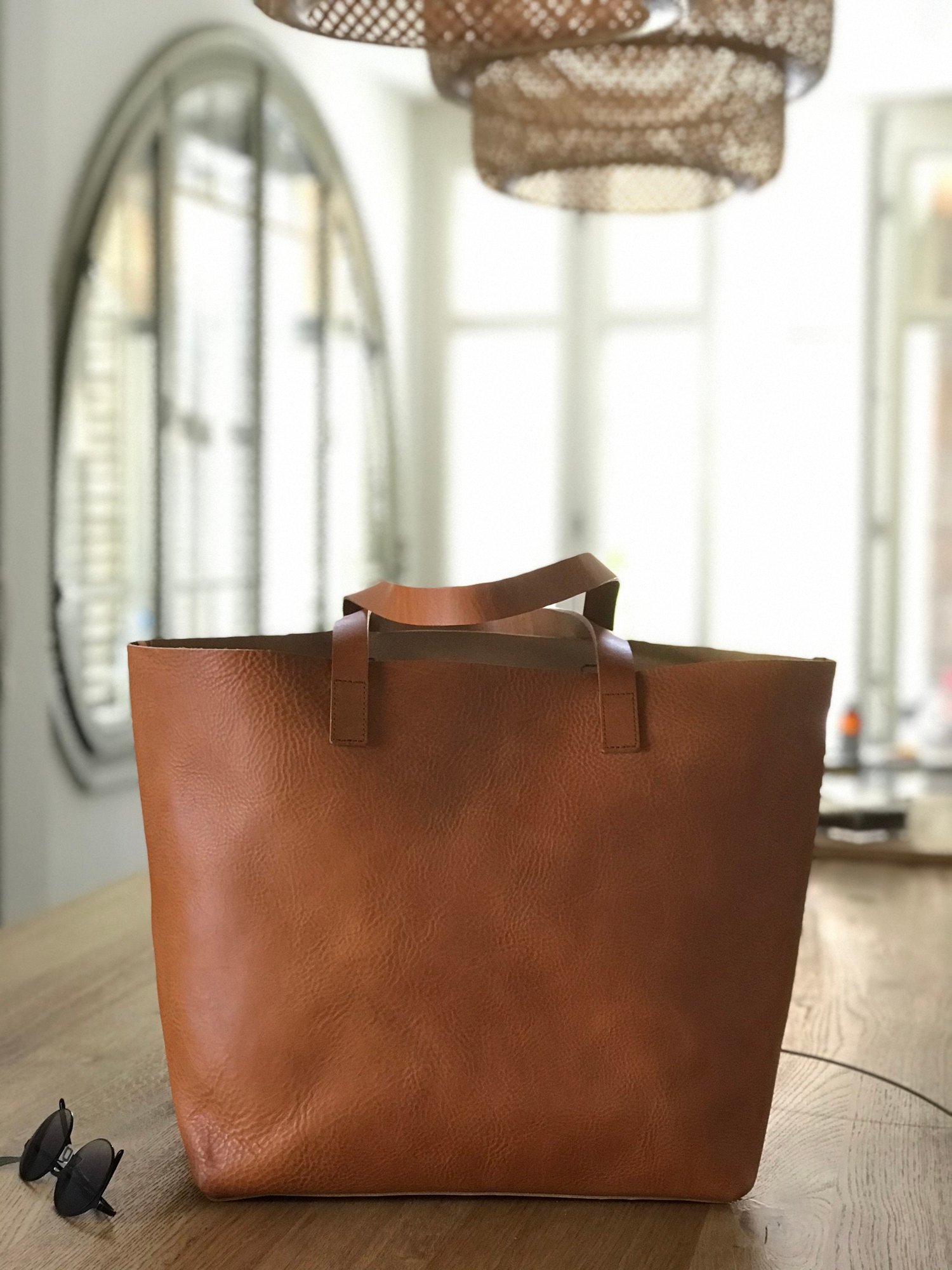 MEDIUM Camel Leather tote bag with large outside pocket. Cap Sa Sal Bag  with Pocket. Handmade. — Vermut Atelier