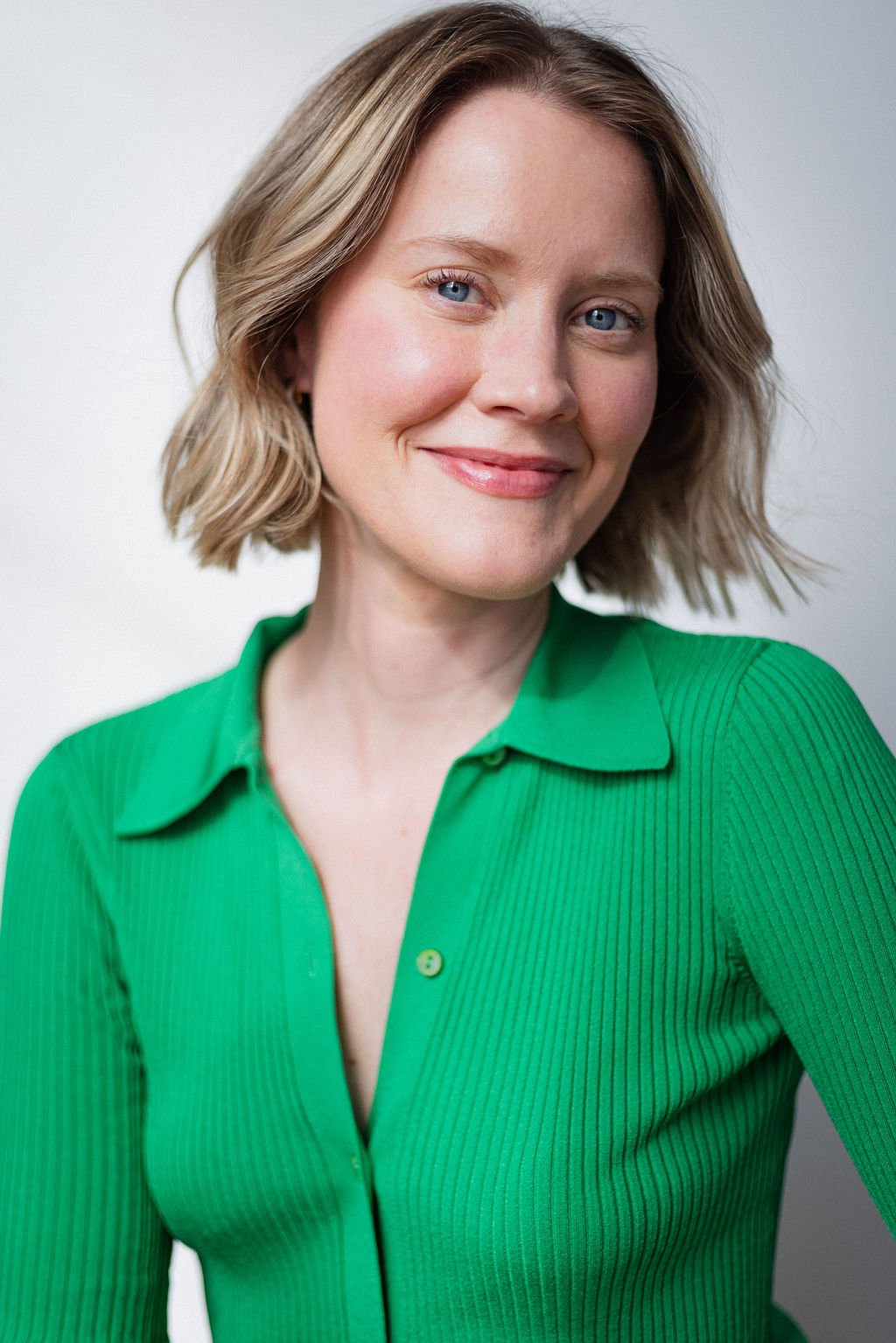 SarahGoeke_Headshot-208.jpg