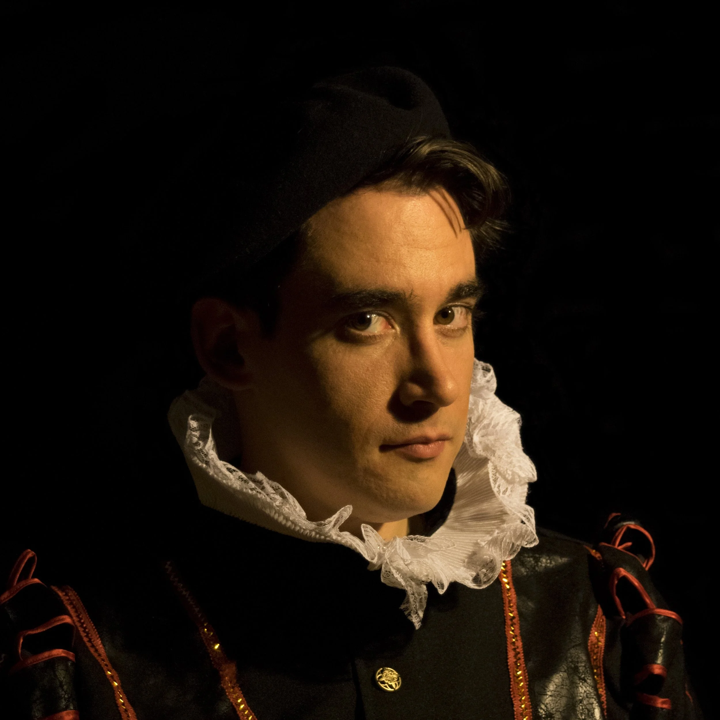 ElizabethanSquareSmall.jpg