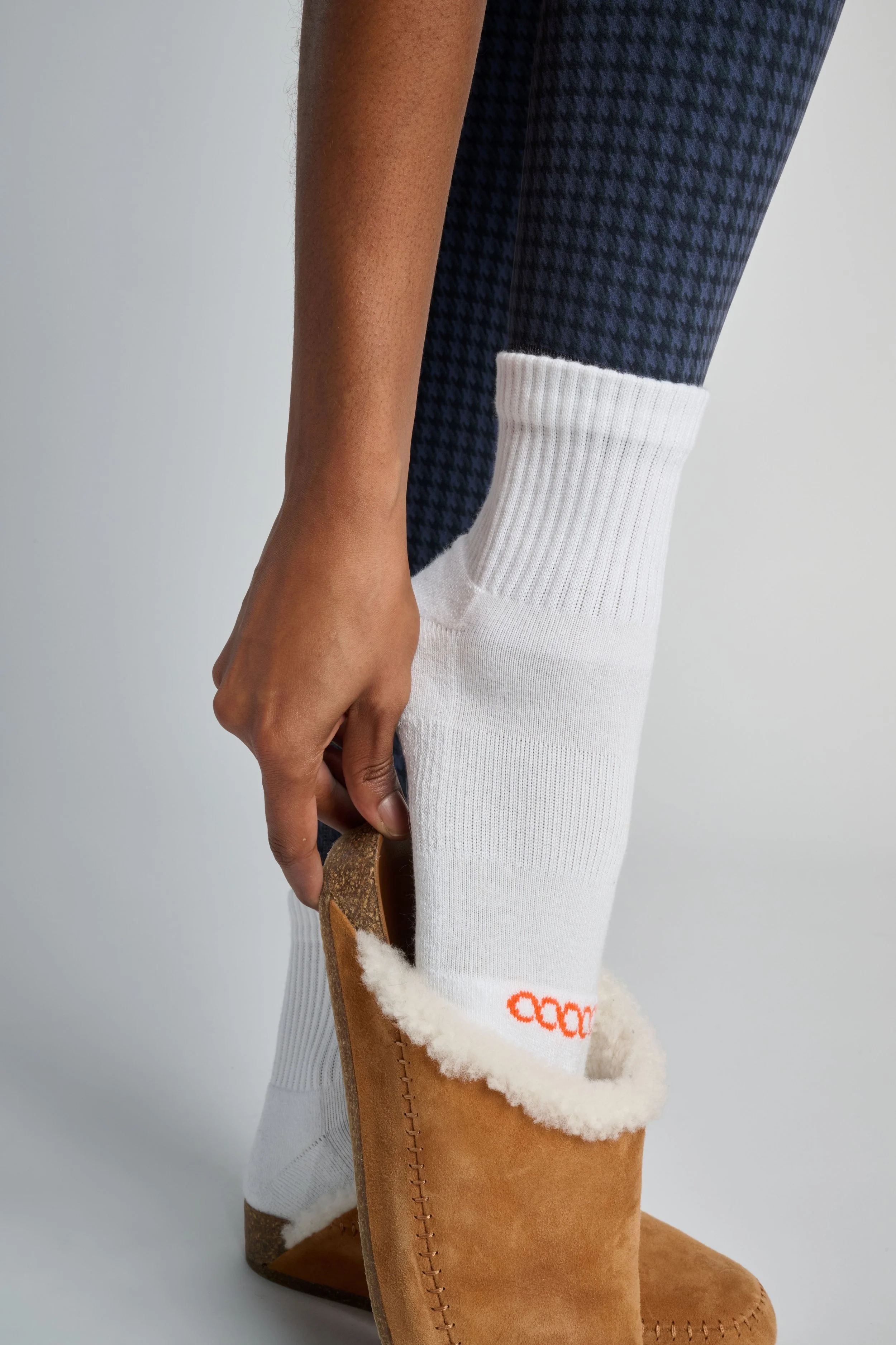 Benefits of moisture wicking socks in cold weather