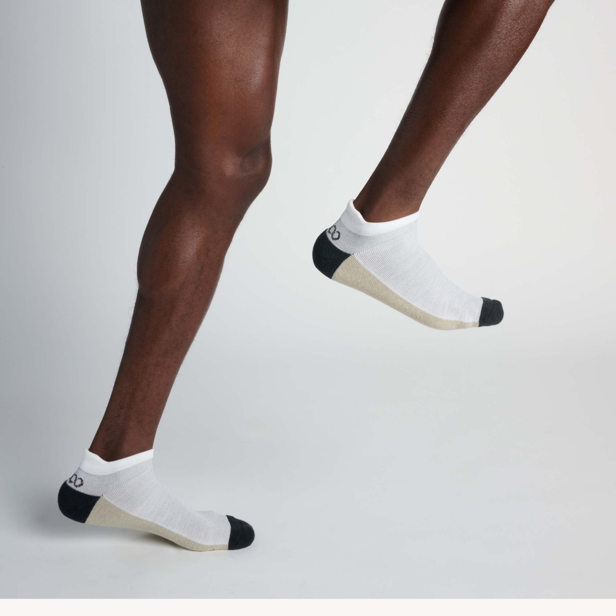 Marathon Running Socks: Get Ready for Race Season with Agogo Active Wear Inc