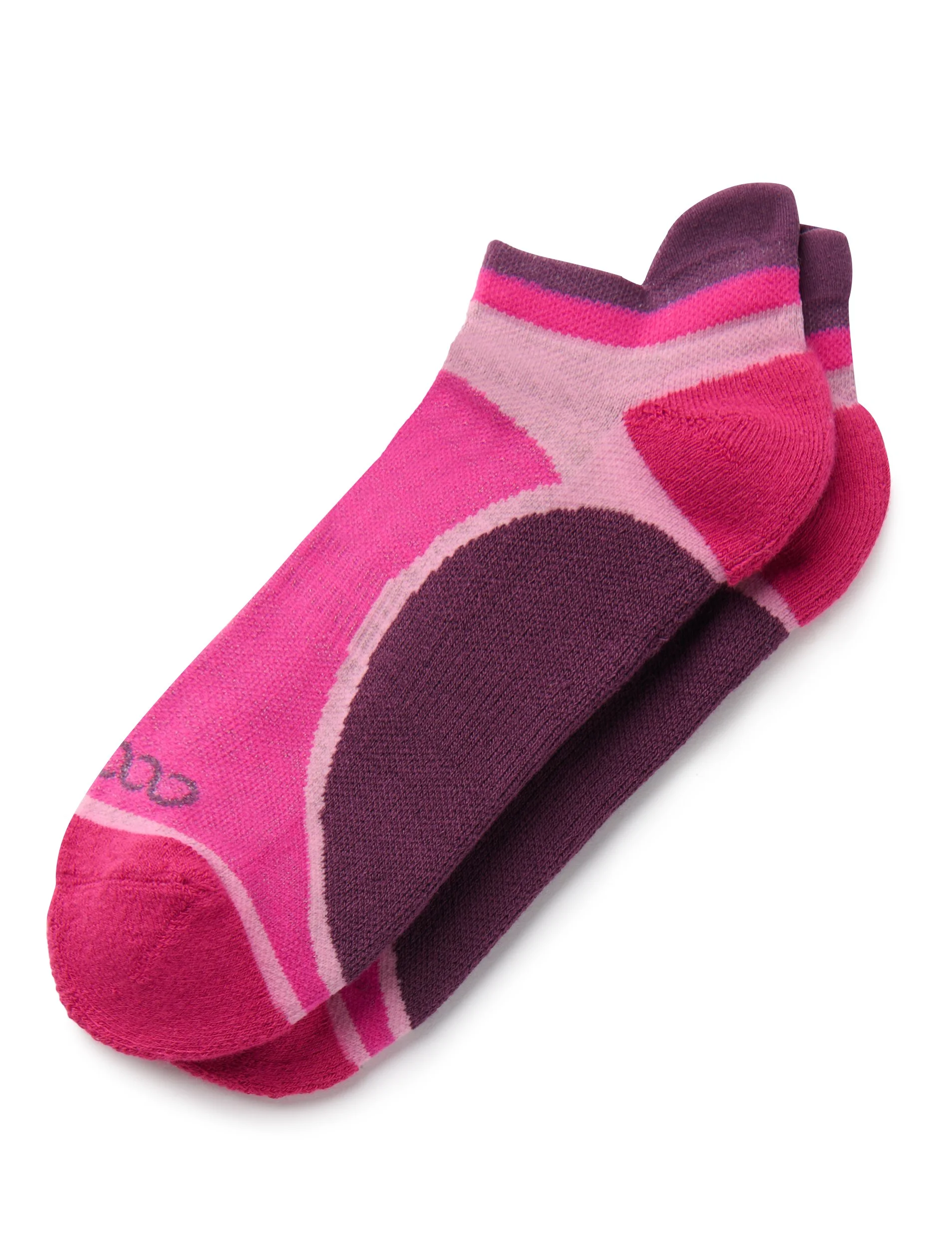 Women’s pink and berry low-cut performance socks by Agogo Active with breathable stretch fabric and cushioned support for workouts and daily comfort.