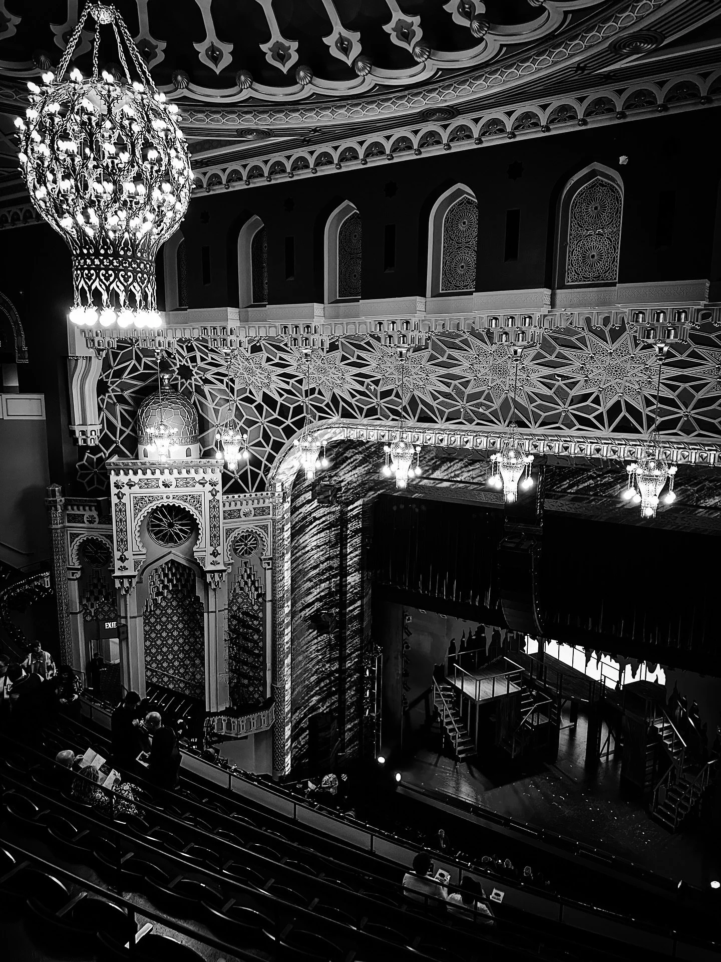 Bat Boy: The Musical (last show) @nycitycenter #theater #theatre #nyc #newyorkcity #architecture #blackandwhite #blackandwhitephotography #classic