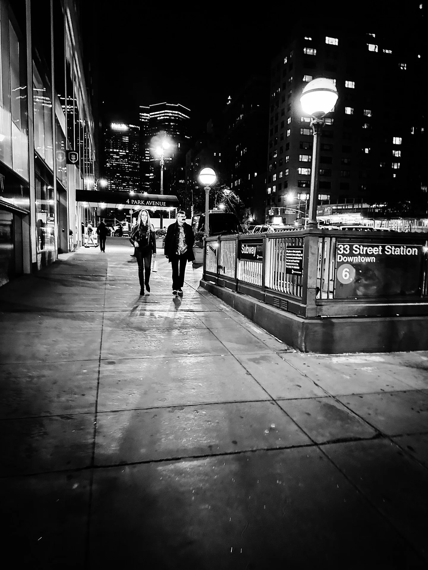 More New York City streets at night #nyc #newyorkcity #nightphotography #streetphotos #streetphotography #blackandwhite #blackandwhitephotography