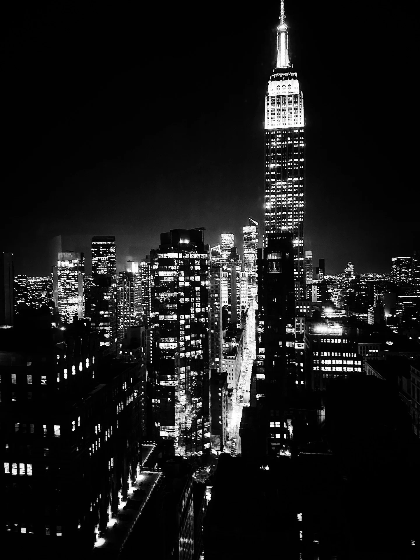 Empire State Building &amp; NYC night views #nyc #newyorkcity #nightphotography #blackandwhite #blackandwhitephotography #nightlights #city #timeless #classic #view #empirestatebuilding #bw_perfect