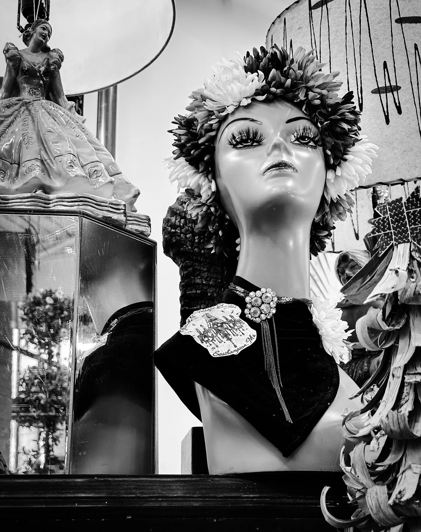 @keystonevintagemarket scenes #👍🎄#vintage #retro #antique #vintagemarket #buylocal #shoplocal #blackandwhitephotography #blackandwhite