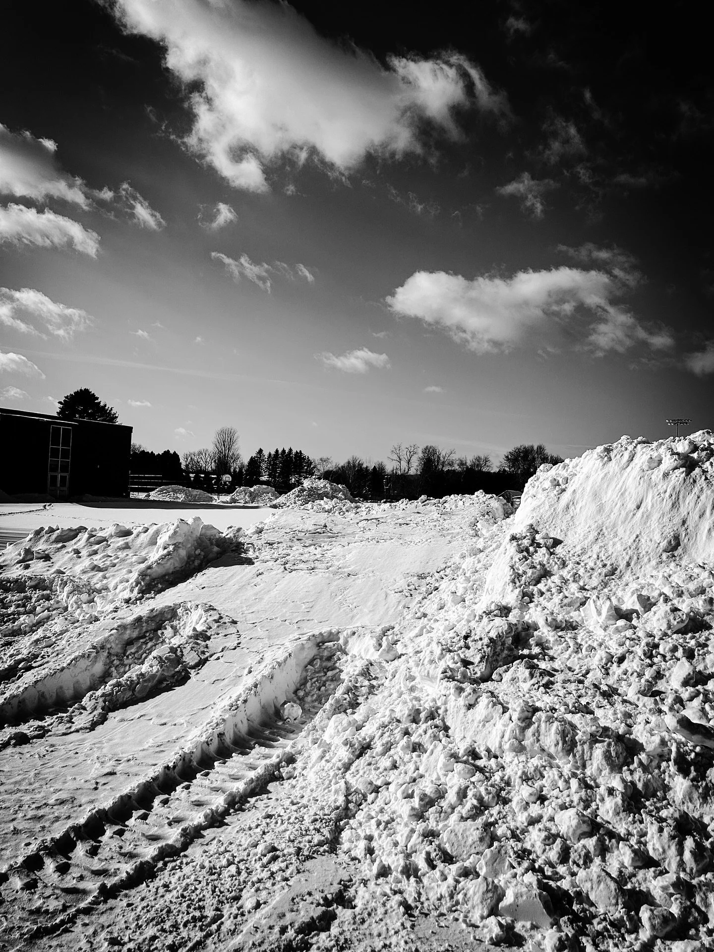 Winter work views #winter #views #landscape #landscapephotography #snow #snowy #blackandwhitephotography #blackandwhite #streetphotos #streetphotography #cold