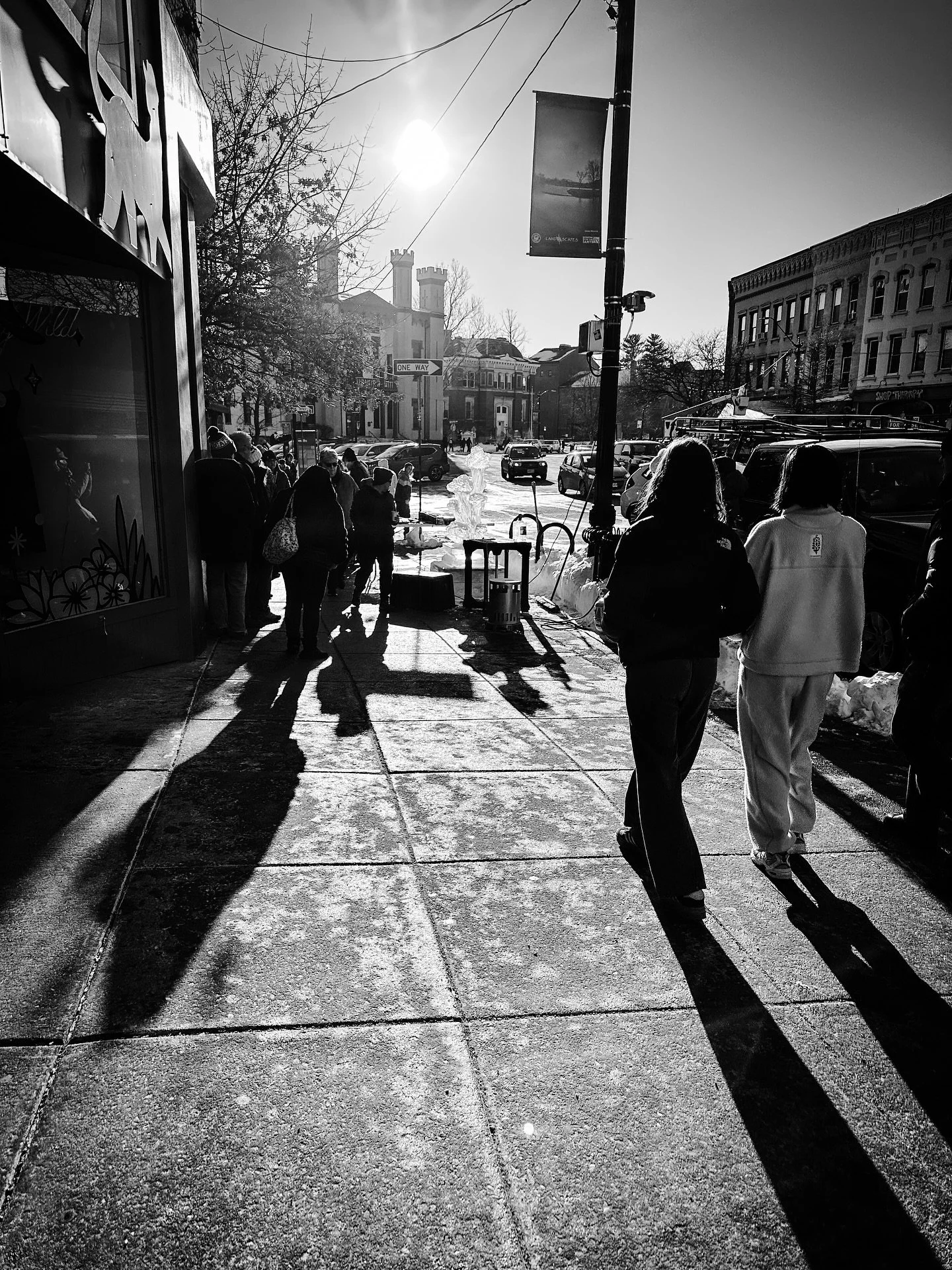 Scenes in town #blackandwhite #blackandwhitephotography #streetphotos #streetphotography #timeless #winter #cold #architecture