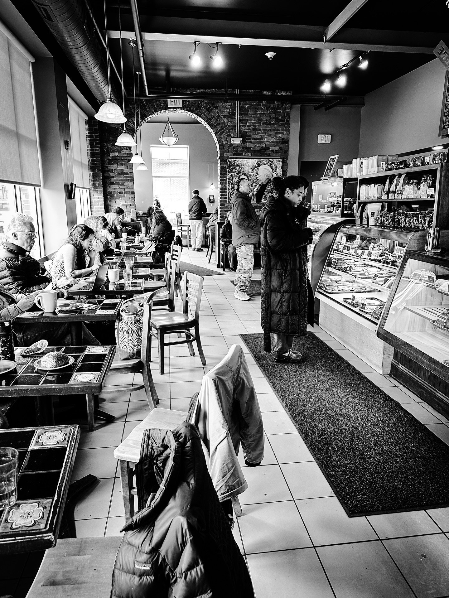 Cardamom roll time @woodstarcafe #cafe #cafes #cafelife #blackandwhite #blackandwhitephotography #architecture #streetphotography #candid