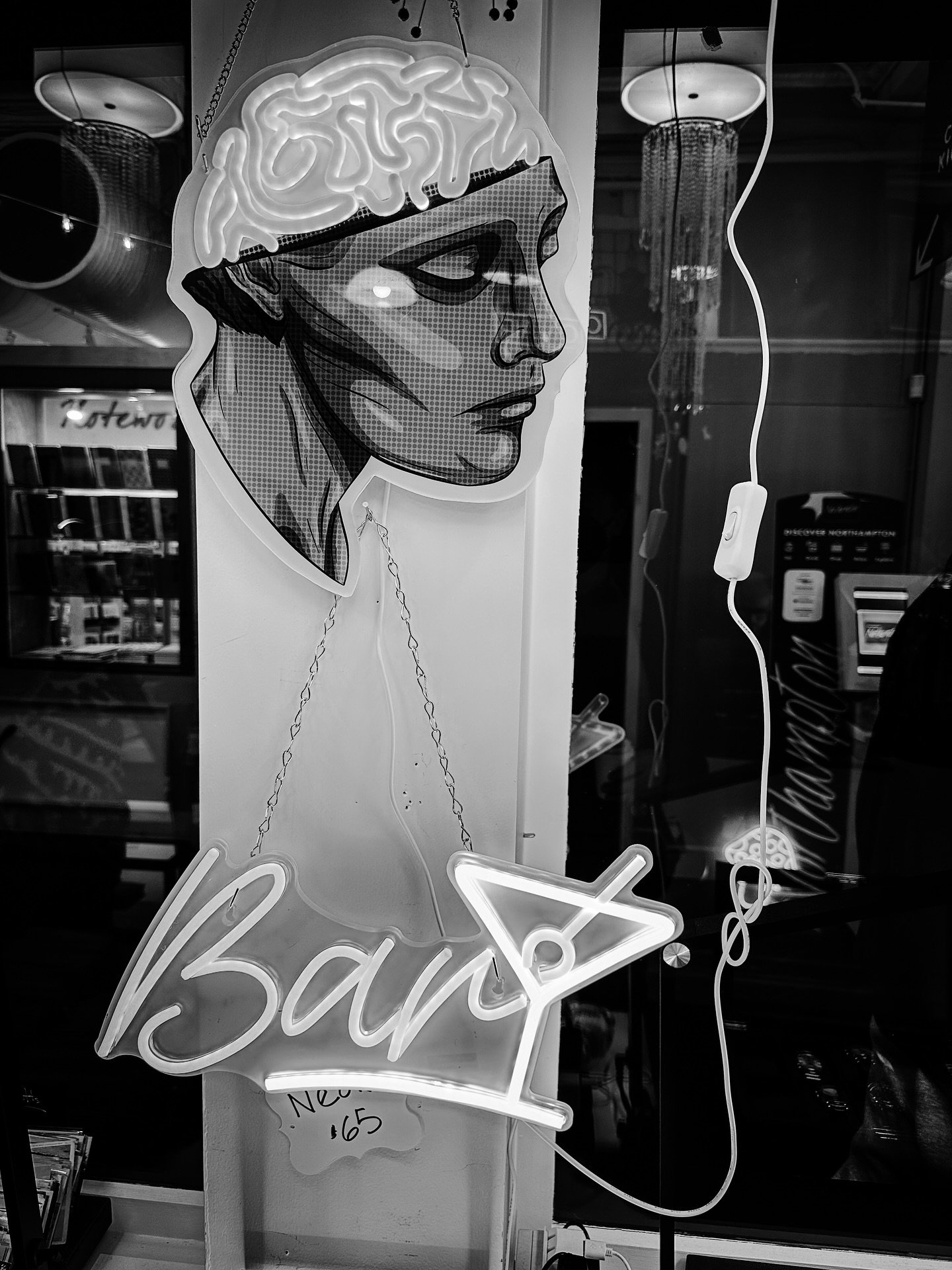 @theshinyblackdoor #blackandwhitephotography #blackandwhite #retro #vintage #antique #collectibles