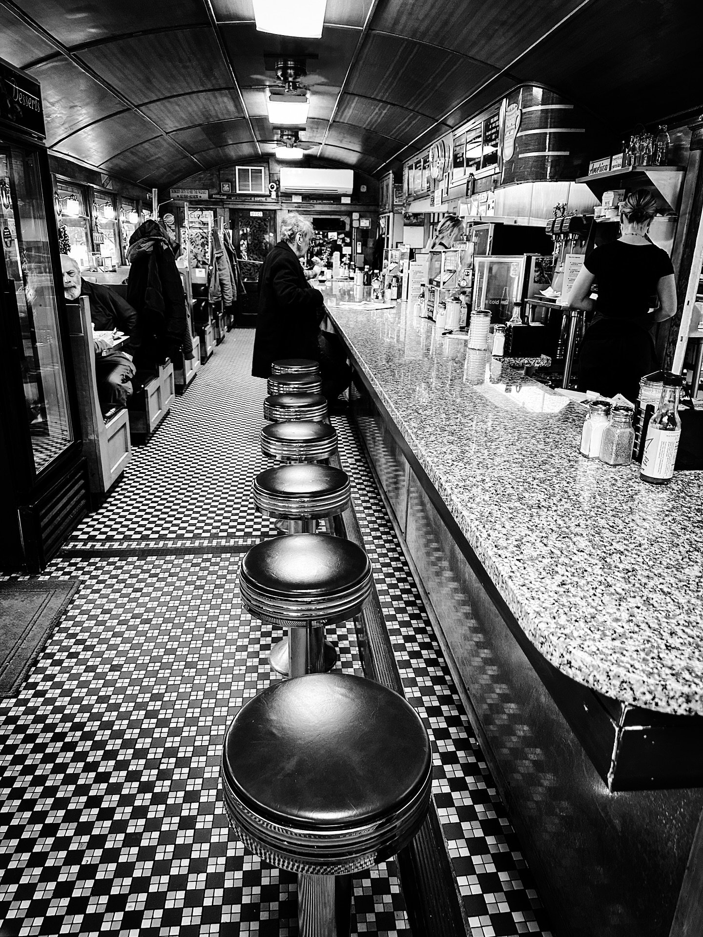 Classic diner- breakfast for dinner #diner @missflorencediner #diners #breakfastfordinner #classic #retro #vintage #blackandwhite #blackandwhitephotography #architecture #timeless
