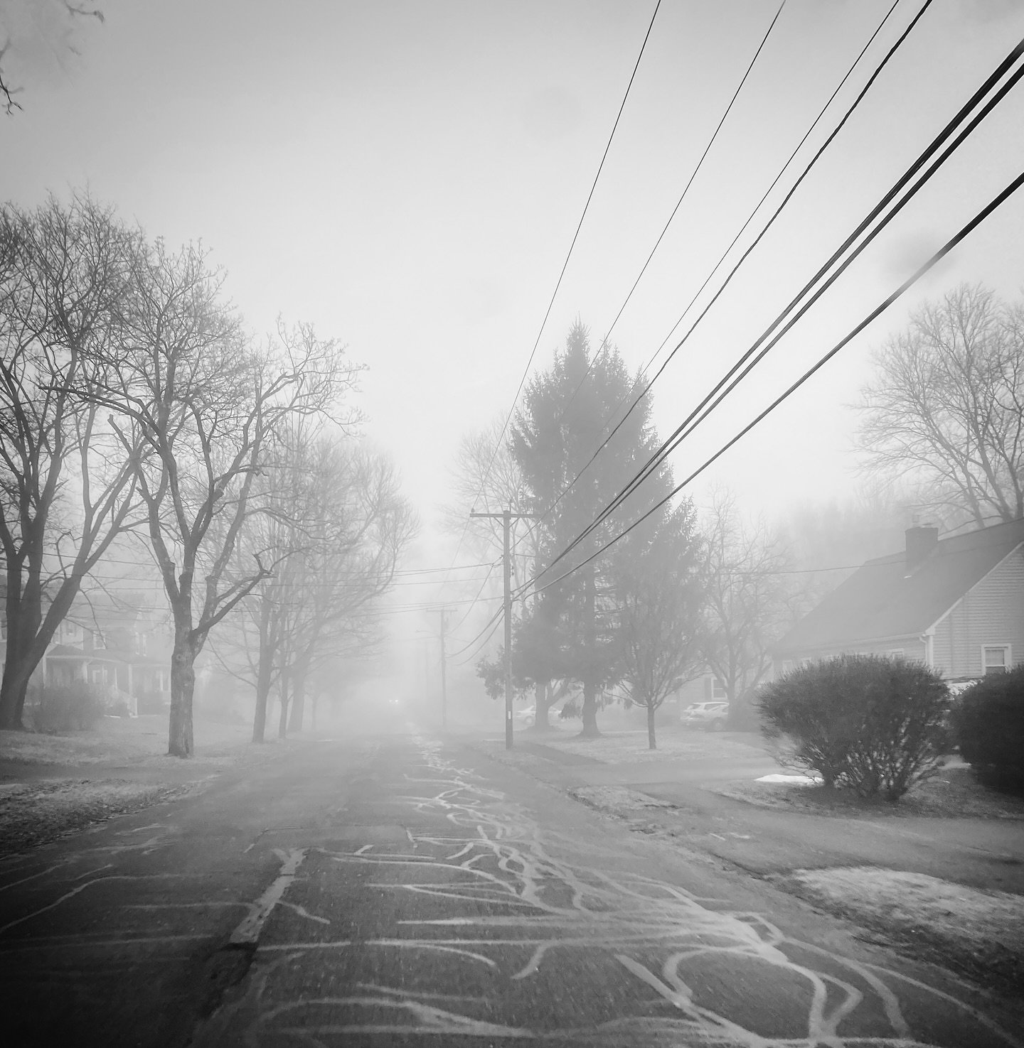 4 years ago #tbt #blackandwhite #blackandwhitephotography #misty #foggy #mysterious #streetphotography #repost