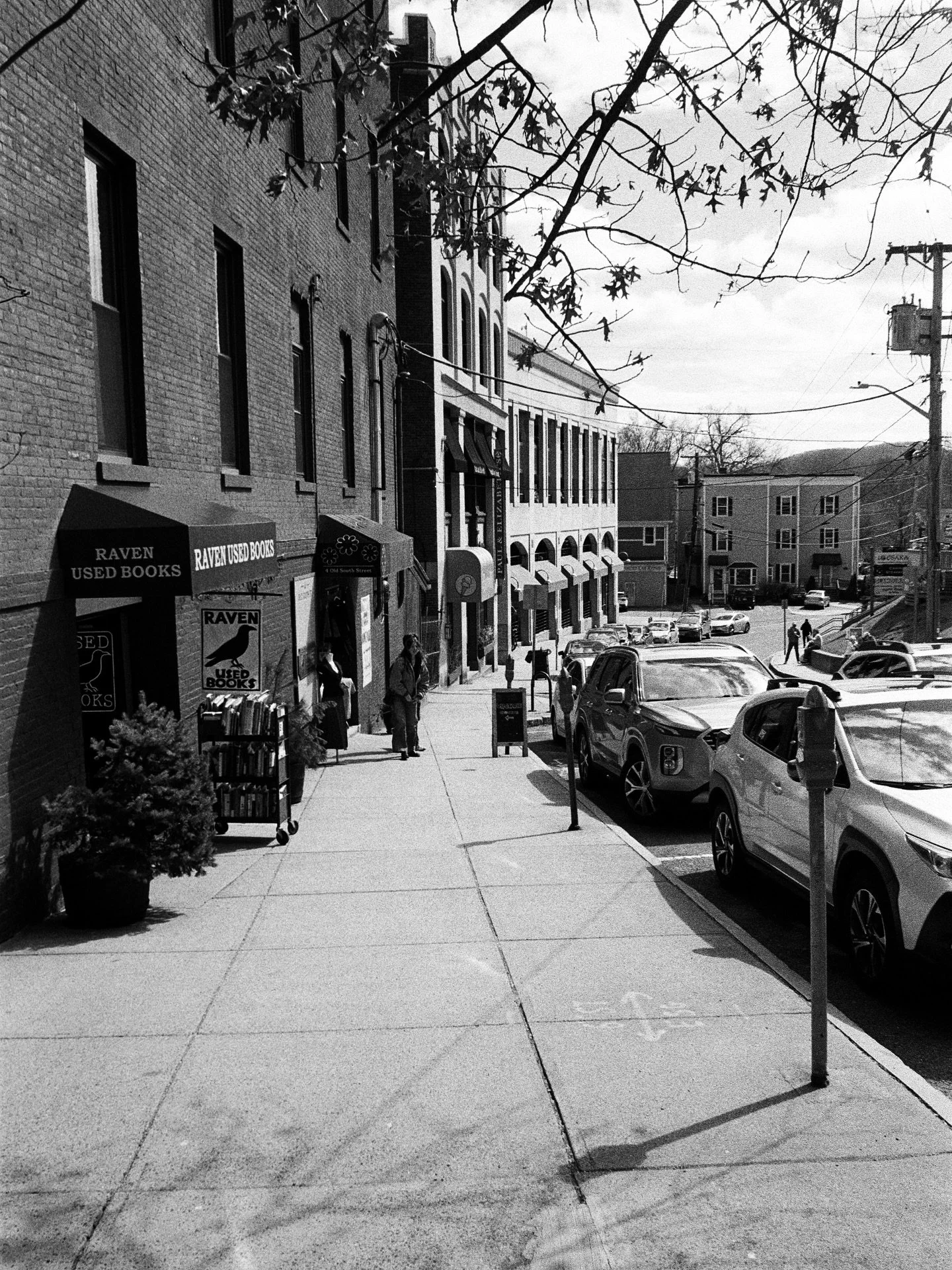 More new film photos @abracadabrafilmlab @ravenusedbooks @sharenorthampton #35mmfilm #35mmphotography #filmsnotdead #blackandwhite #blackandwhitephotography #streetphotography #streetphotos #architecture #nofilter #nofilterneeded #nofilters