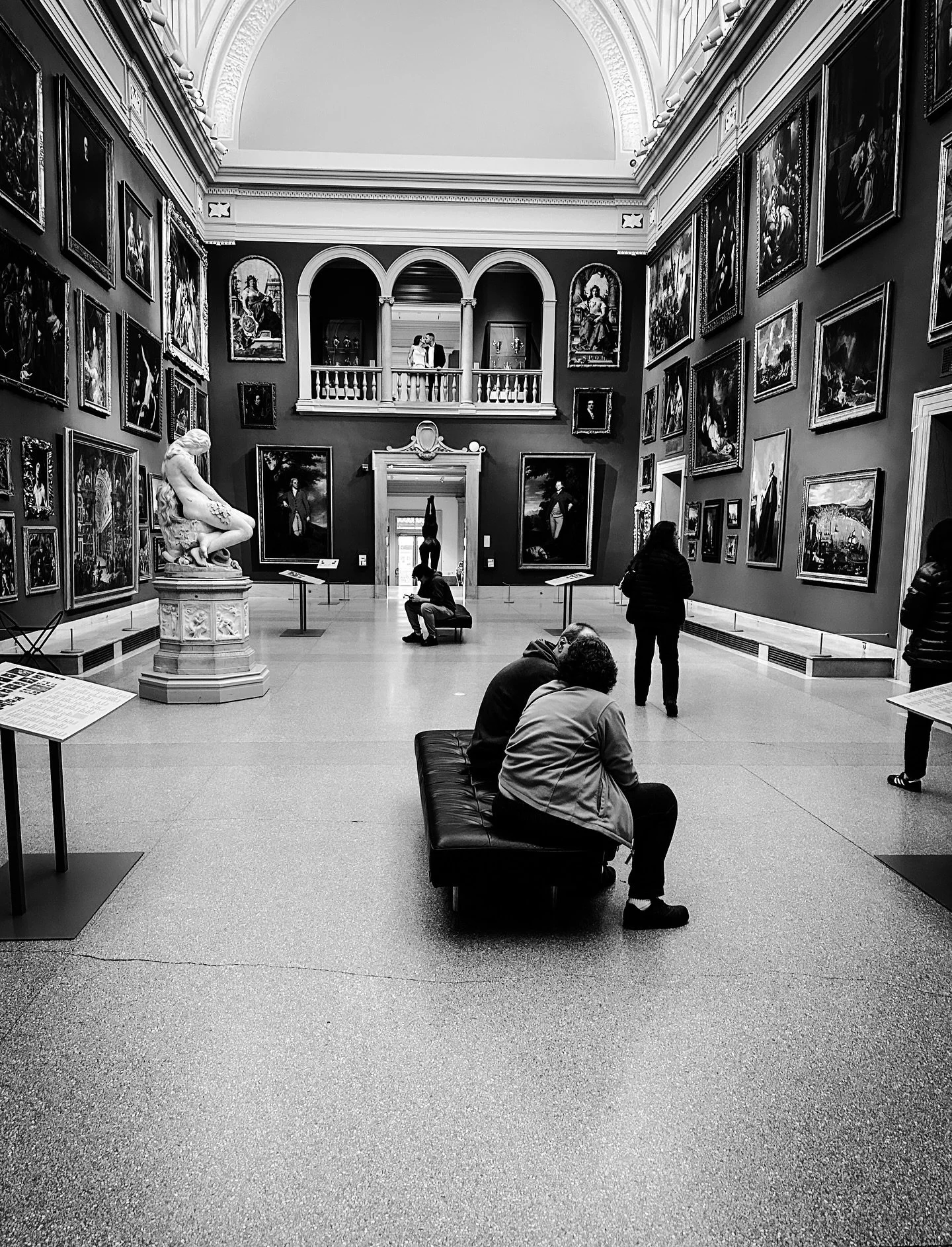 More art museum views @thewadsworth #artmuseum #art #museum #architecture #blackandwhite #blackandwhitephotography #paintings #sculpture