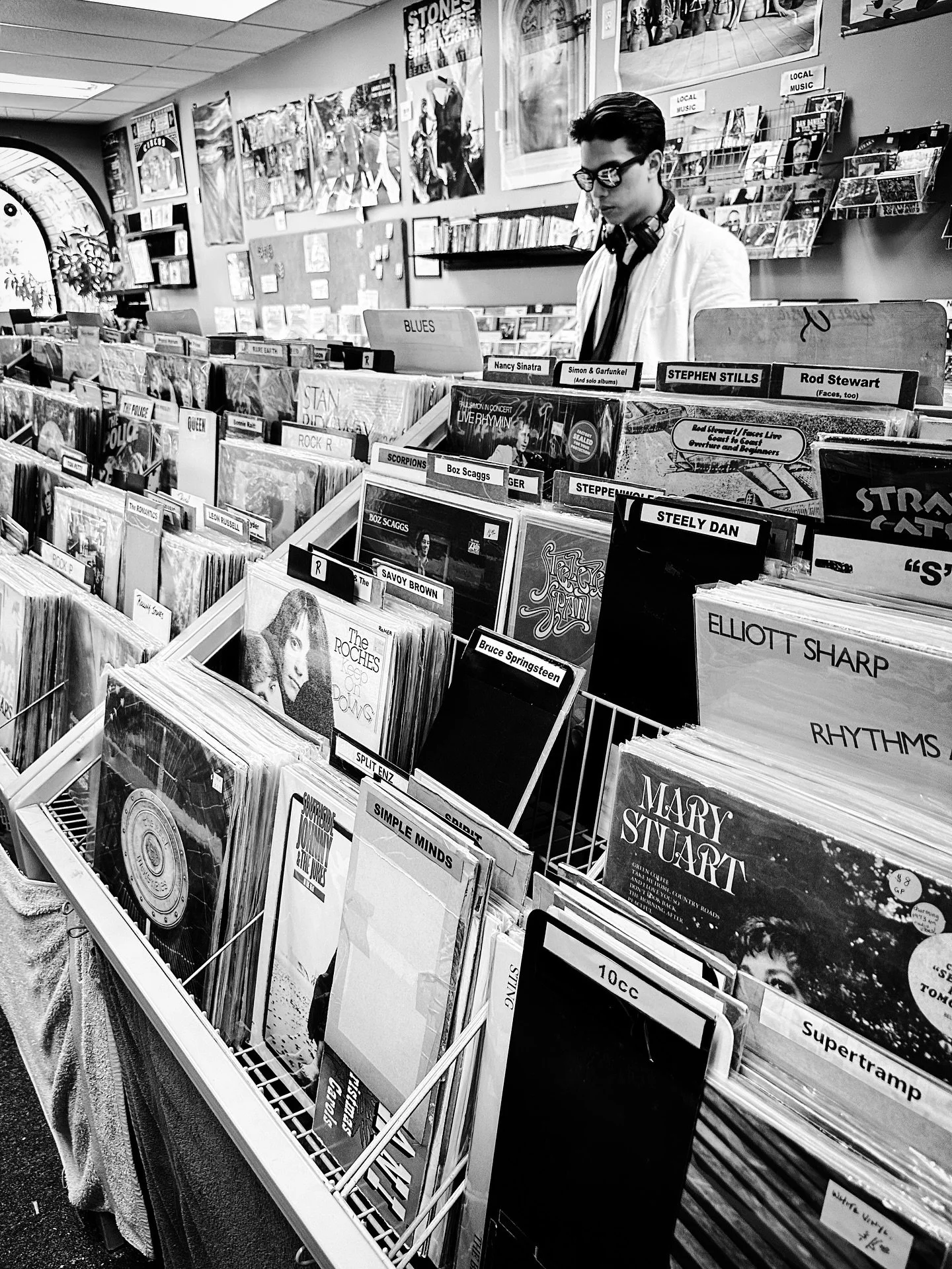 Last photo club trip (of the school year) #blackandwhite #blackandwhitephotography #recordstore #landscape #landscapephotography #retro #vintage #streetphotography #streetphotos