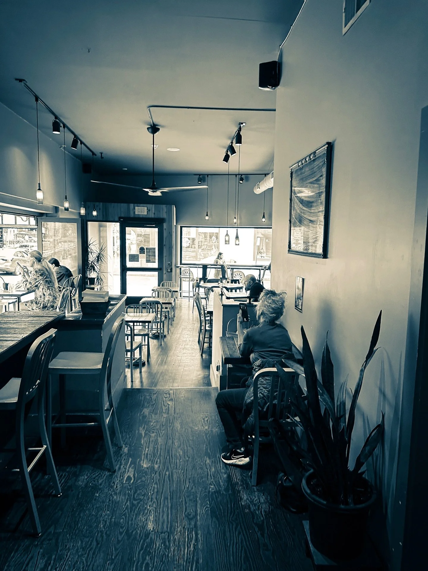 Missing @theroostnorthampton cafe #tbt #cafe #cafes #sepia #cyan #blackandwhite #blackandwhitephotography #architecture #throwbackthursday