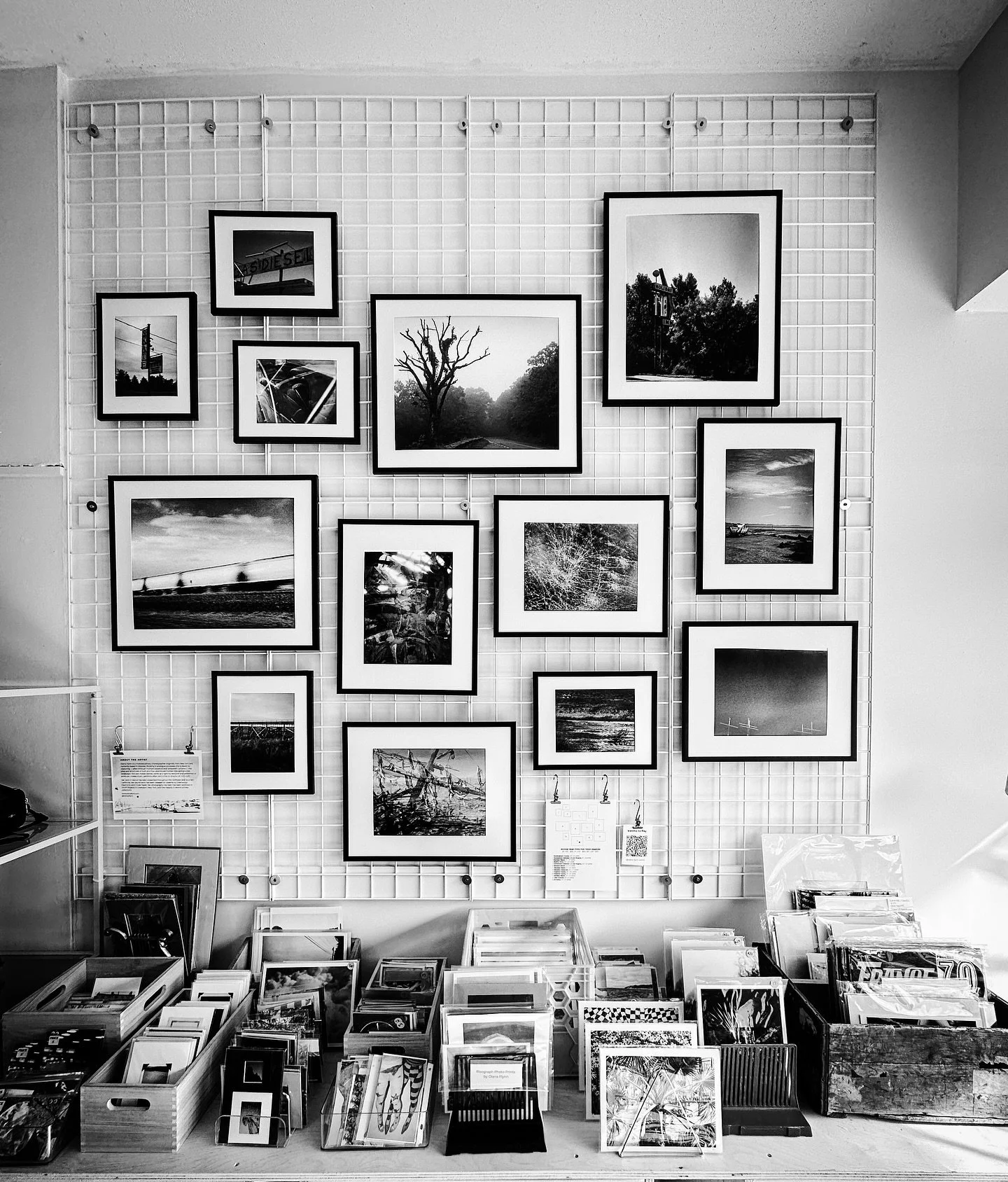 👌📷photo show by @olanazflynn @abracadabrafilmlab #film #photoshow #blackandwhite #blackandwhitephotography
