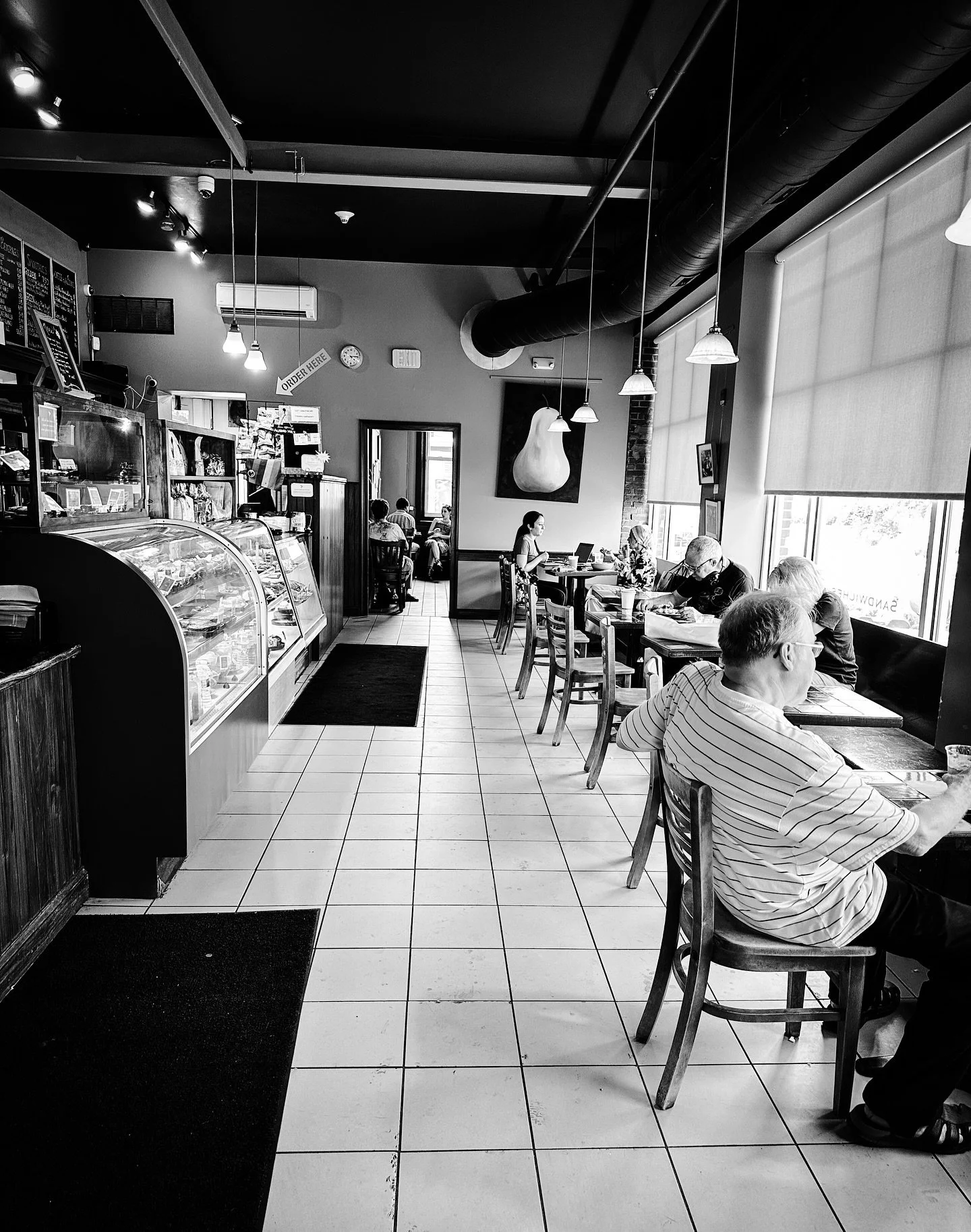@woodstarcafe @assemblenorthampton #blackandwhite #blackandwhitephotography #architecture #vintage #cafe #cafes