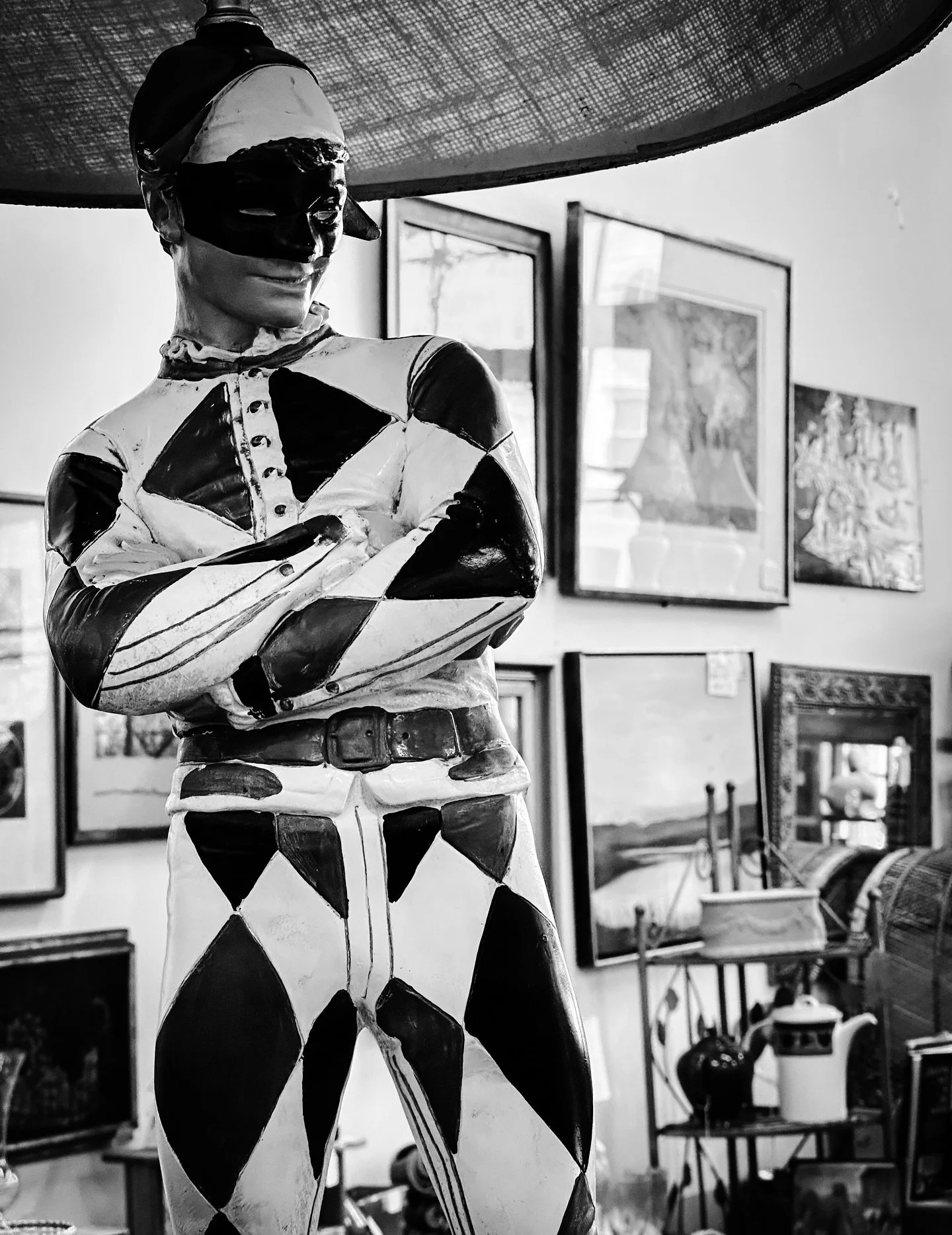 Fun views @keystonevintagemarket #vintage #retro #antiques #blackandwhite #blackandwhitephotography #retrovibes #vintagestyle #vintagevibes #classic #timeless
