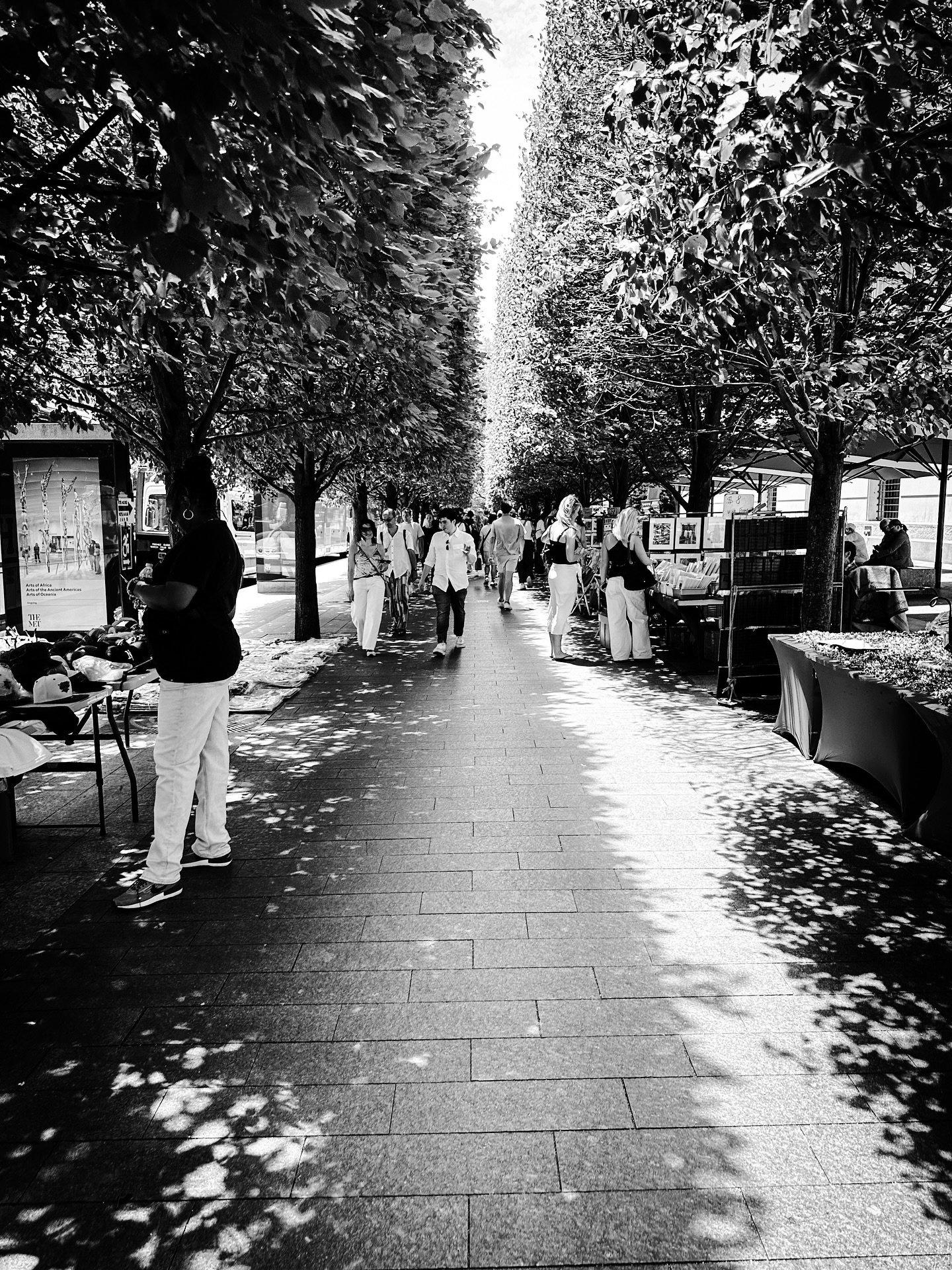 Always more city #nyc #newyorkcity #streetphotography #streetphotos #blackandwhitephotography #blackandwhite #timeless #summer