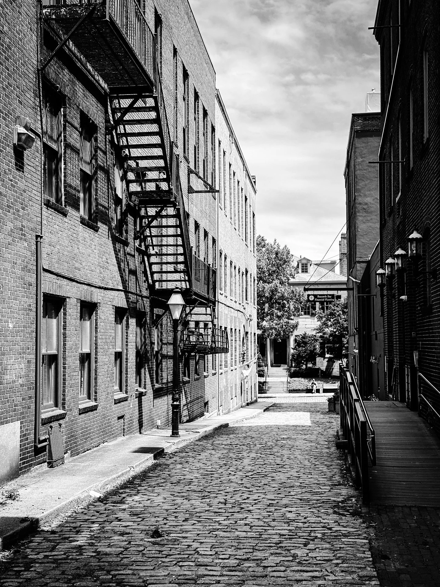 More New Bedford #streetphotos #streetphotography #blackandwhite #blackandwhitephotography #architechture #streetart