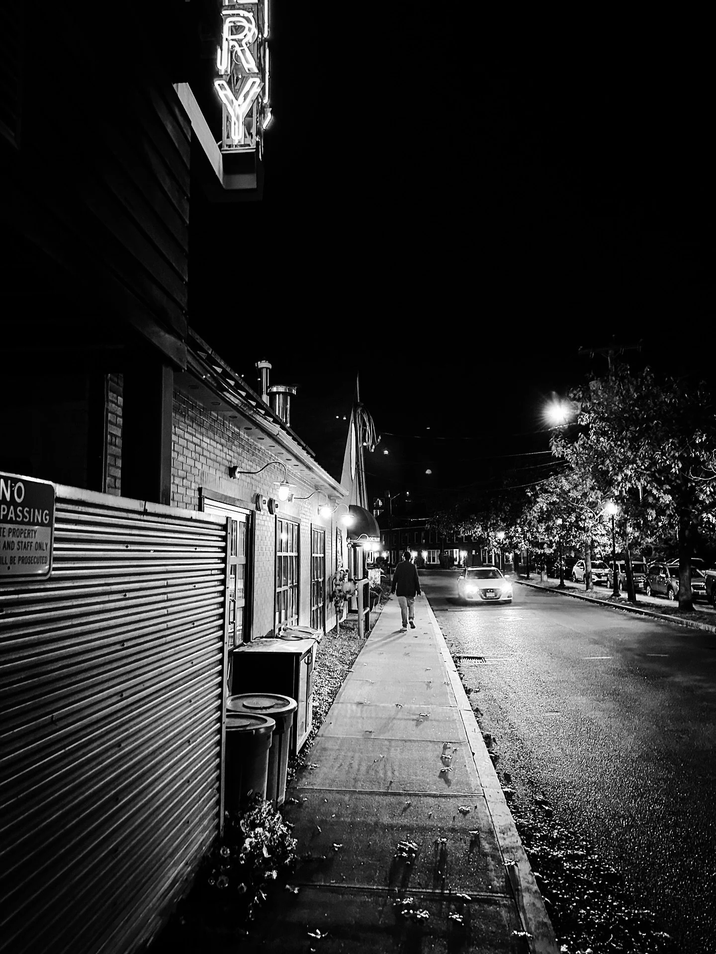 Night view #nightphotography #blackandwhite #blackandwhitephotography #streetphotos #streetphotography @northamptonbrewery