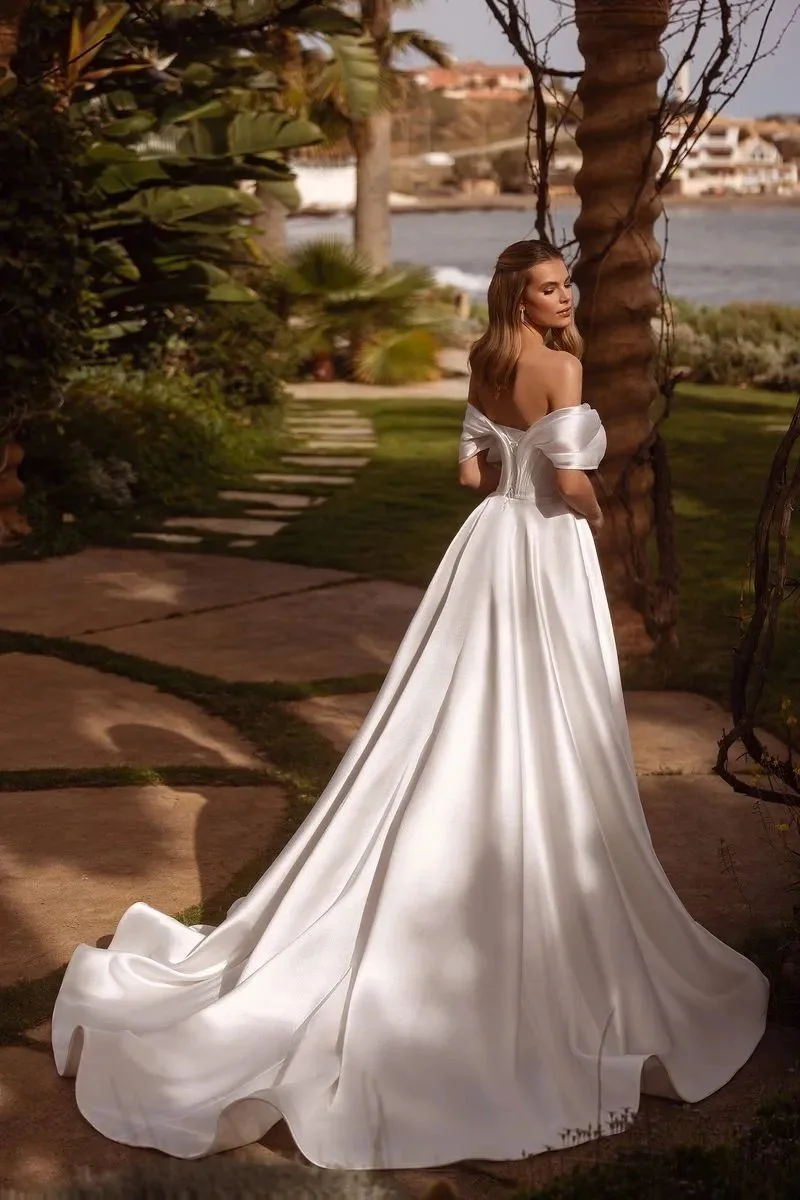 princess mabel wedding dress Princess Mabel's Dazzling Diamond Wedding Tiaraand Avant-Garde Wedding Gown !