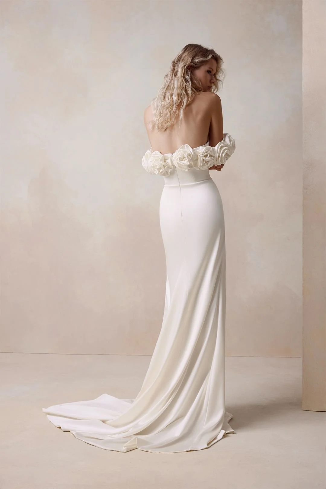 65cb64803a3291c8b64156c3_442 Mila 3-p-1080.jpg