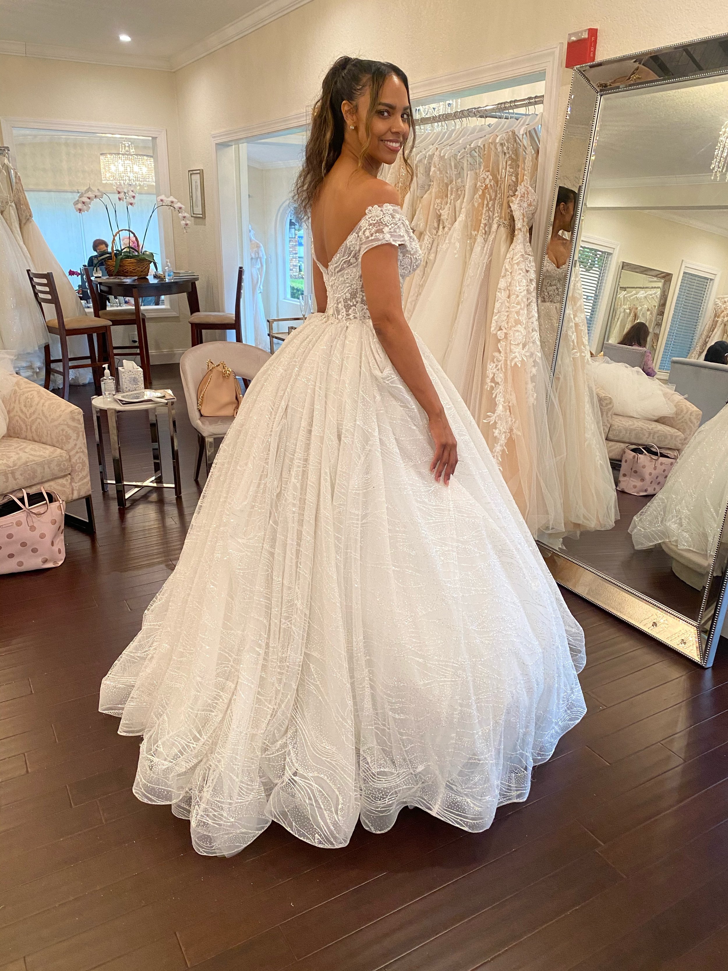 White Long Handmade Popular Wedding Dresses, Elegant Lace Up Beautiful –  SposaBridal