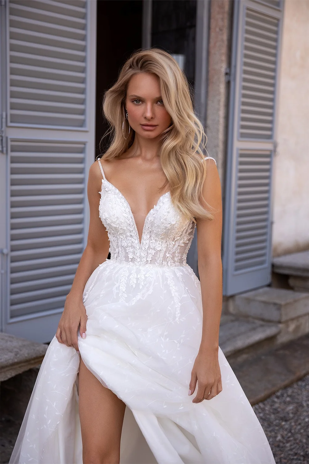 EL-SAPPHIRE  BRIDAL GOWN STUDIO