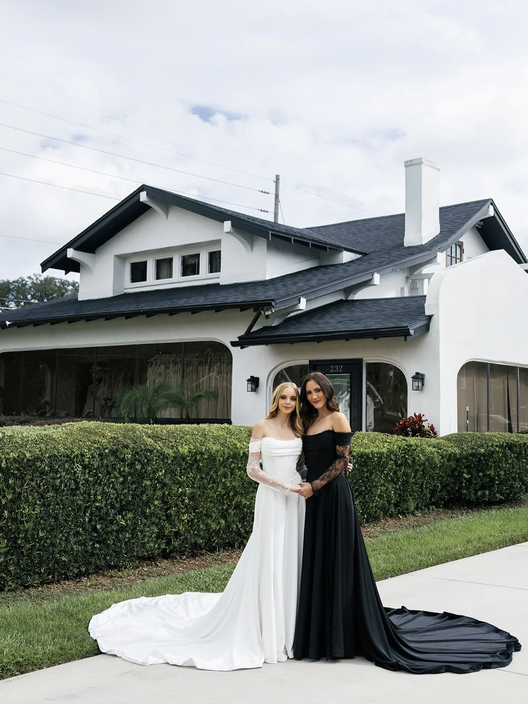 Happy Thanksgiving from our Bridal Gown Studio family to yours 🤍
Thank you for letting us be a part of your love stories.