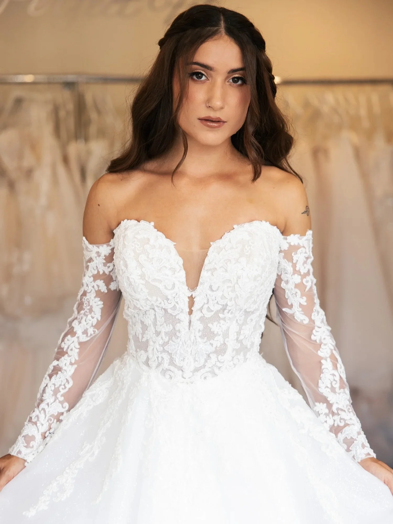 Regal romance meets modern allure in HA3085, featuring an off-the-shoulder illusion long-sleeve bodice and a sparkling lace ball gown made for an unforgettable entrance. ✨