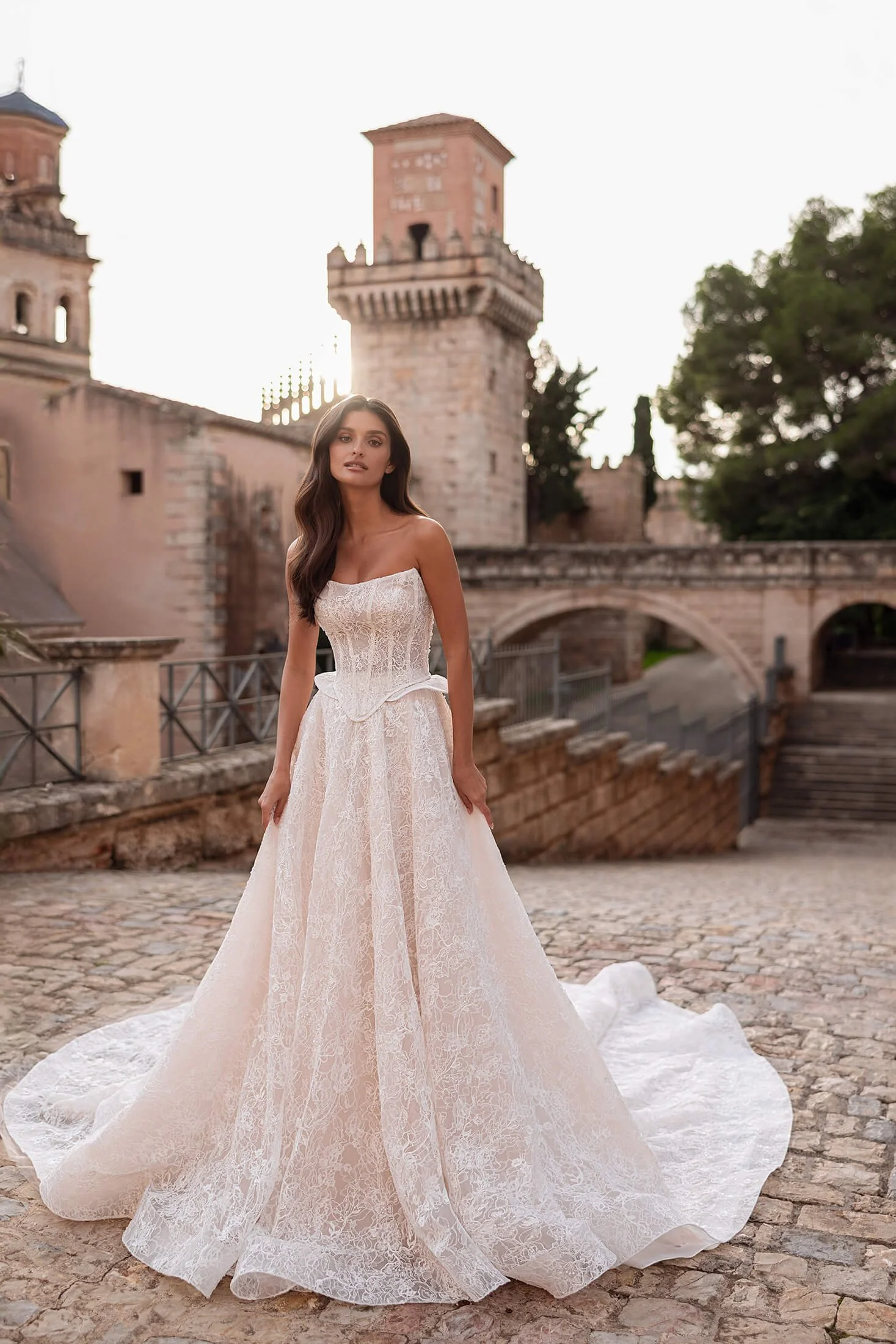 698b56188fe8ef6c97391d3b_Style-284-Maddison-1.jpg