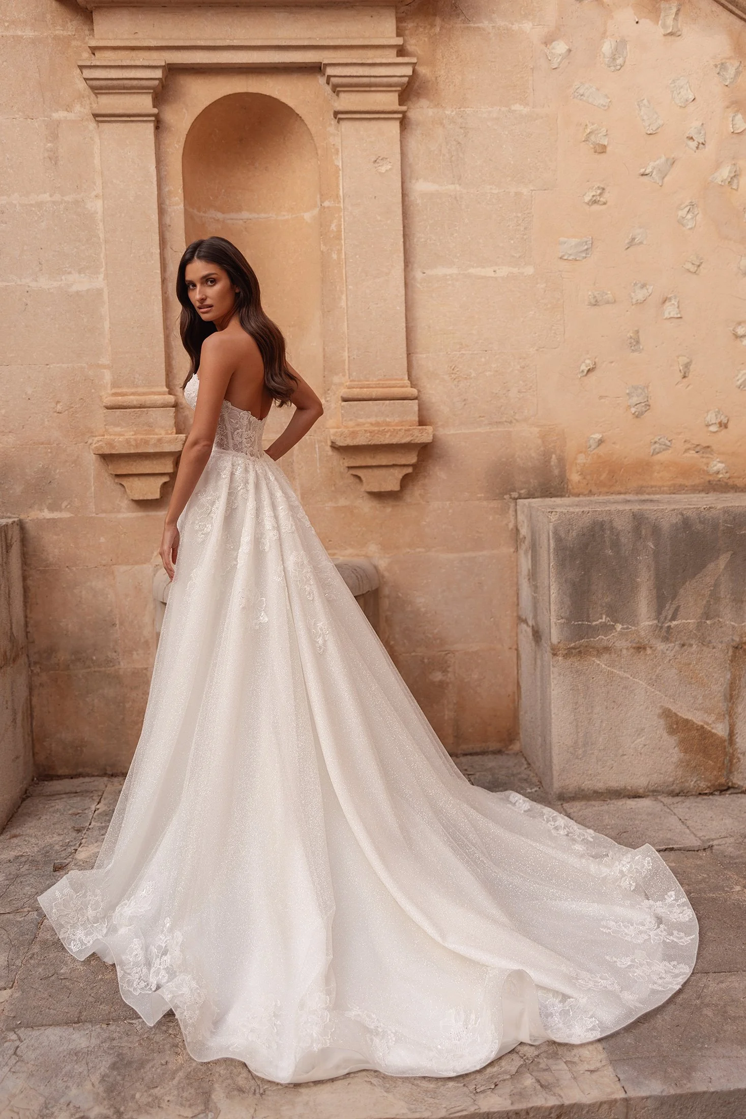 698b55fd94965530649dd15c_Style-283-Alessia-3.jpg