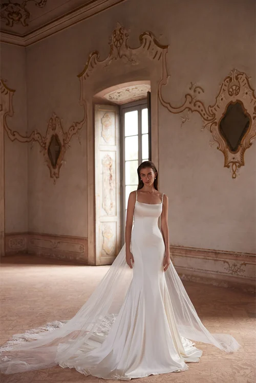 green emerald velvet dress Unqiue A-Line Sweetheart Sequin Short Wedding Dress with Appliques