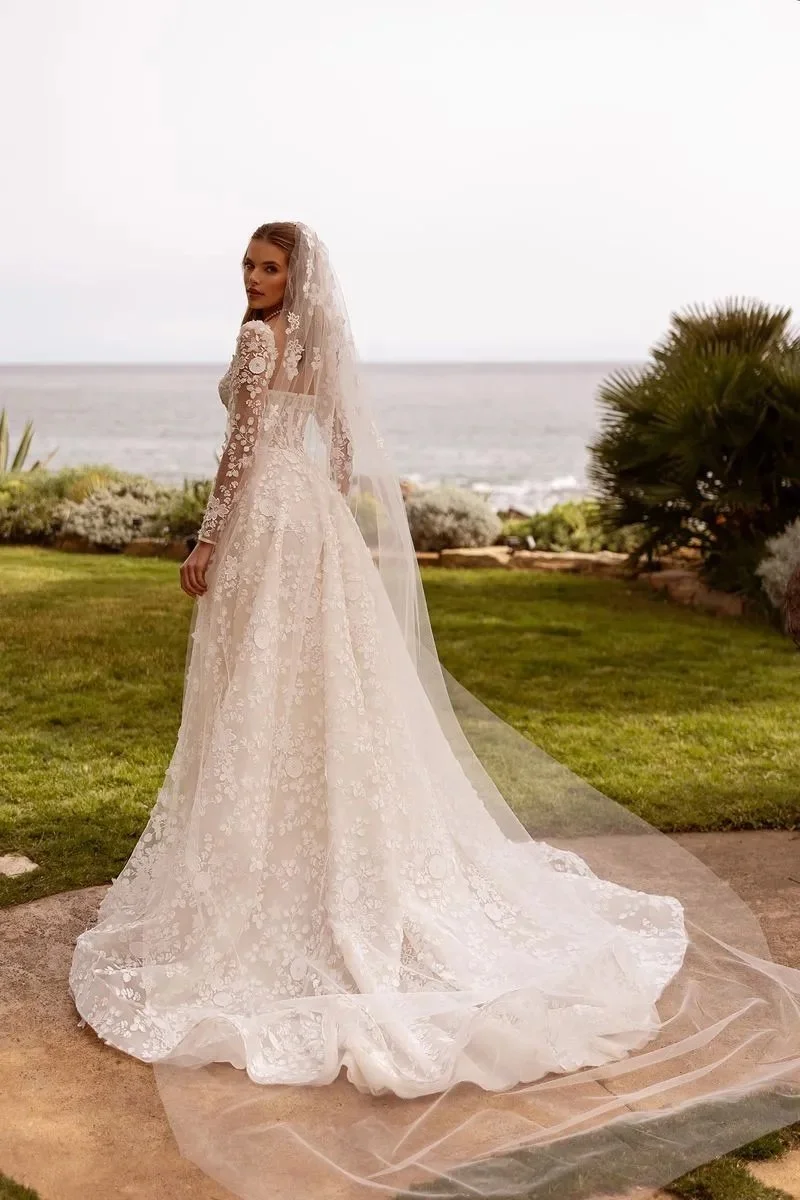 OM-MEGAN BRIDAL GOWN STUDIO OM-MEGAN BRIDAL GOWN STUDIO