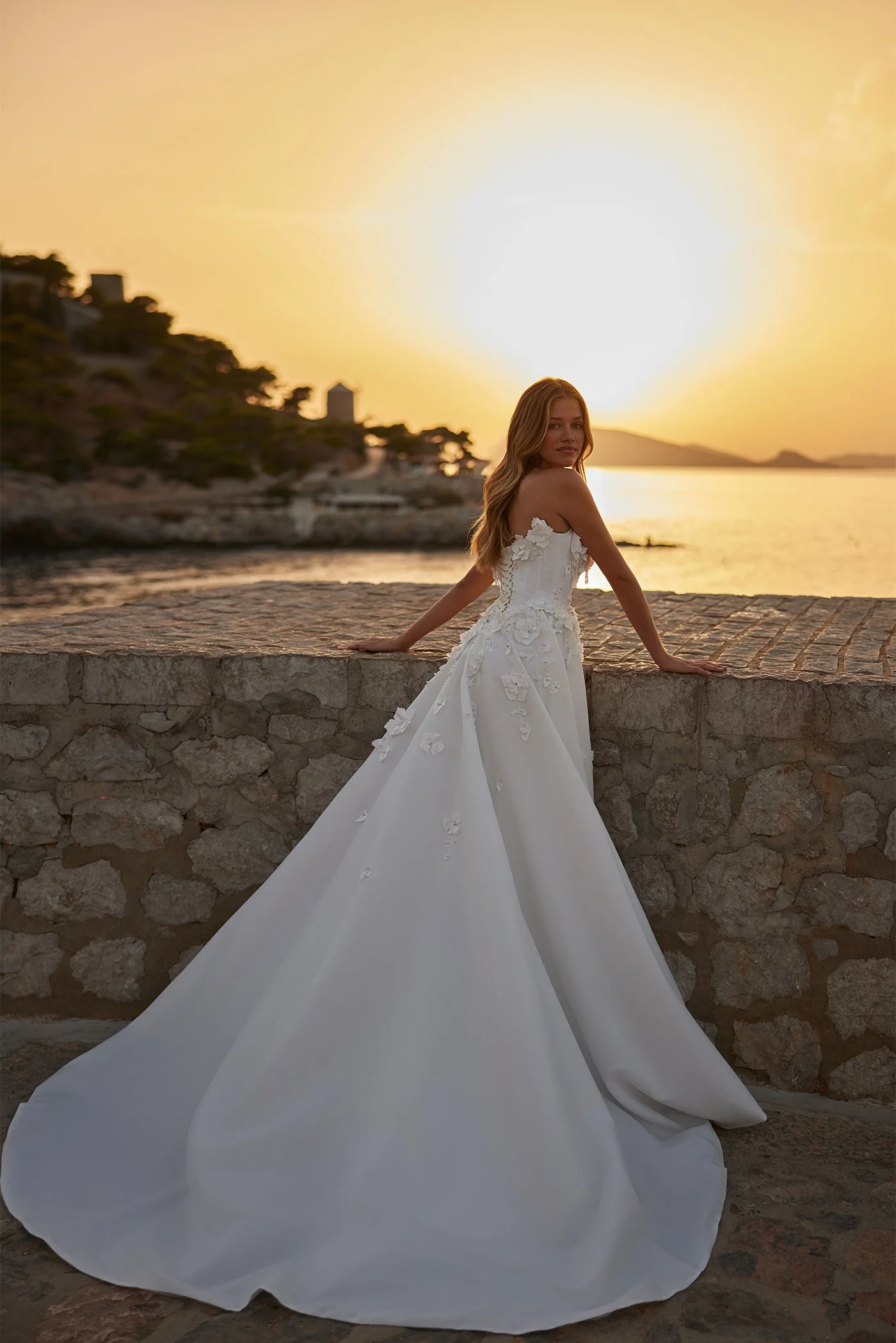 67954486890c398e495cc455_602-Avanelle 5.jpg