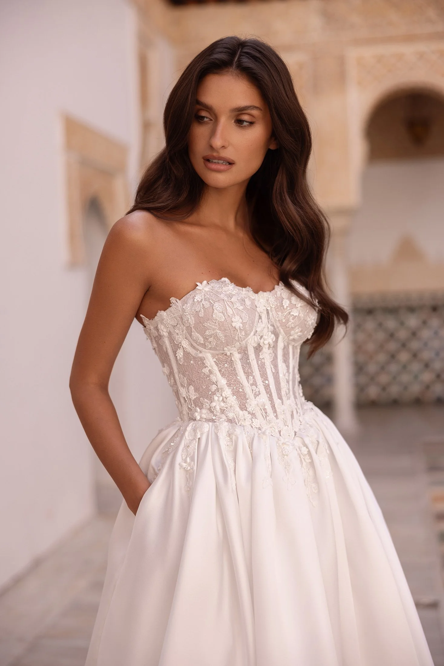 698b52f1240aa638d3a181a1_Style-268-Bernice-4.jpg