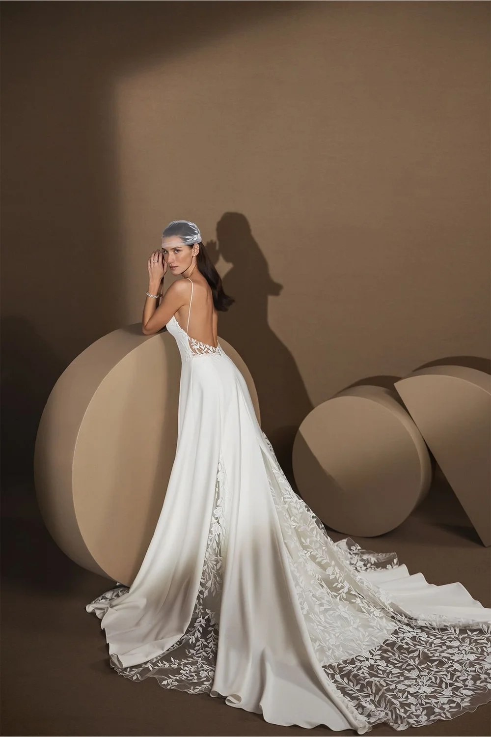 EL-HERMIONE BRIDAL GOWN STUDIO EL-HERMIONE BRIDAL GOWN STUDIO