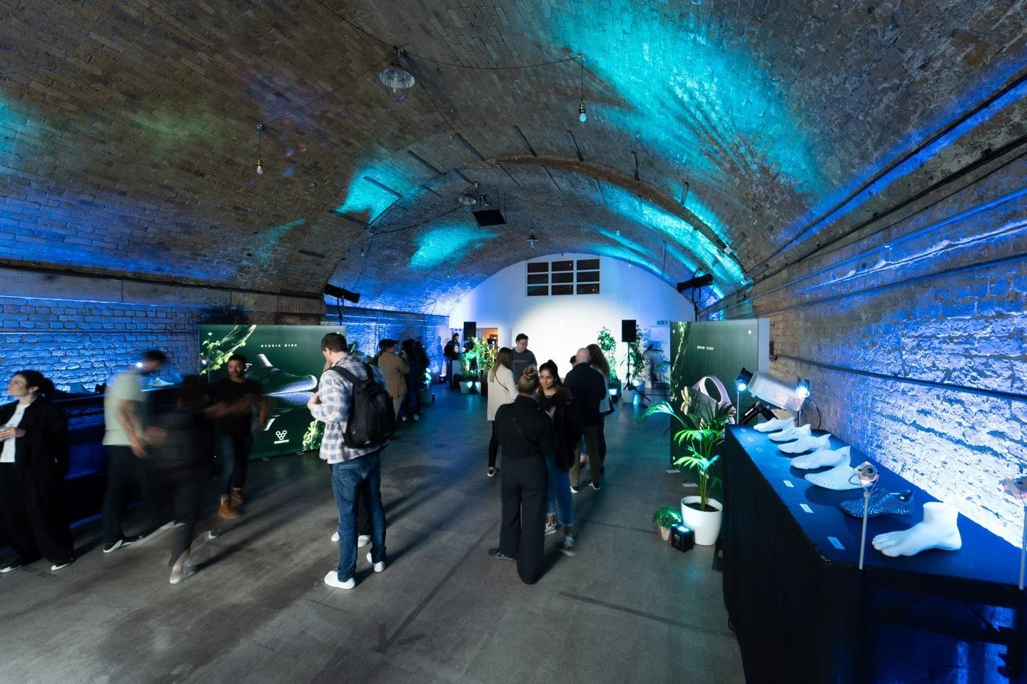 @vivobarefoot celebrating the launch of VIVOBIOME at Motel!

Plan your next product launch at our venue by clicking the link in our bio!

#motelstudios #eventvenue #eastlondoneventvenue #londonevents #productlaunch #vivobarefoot #vivobiome