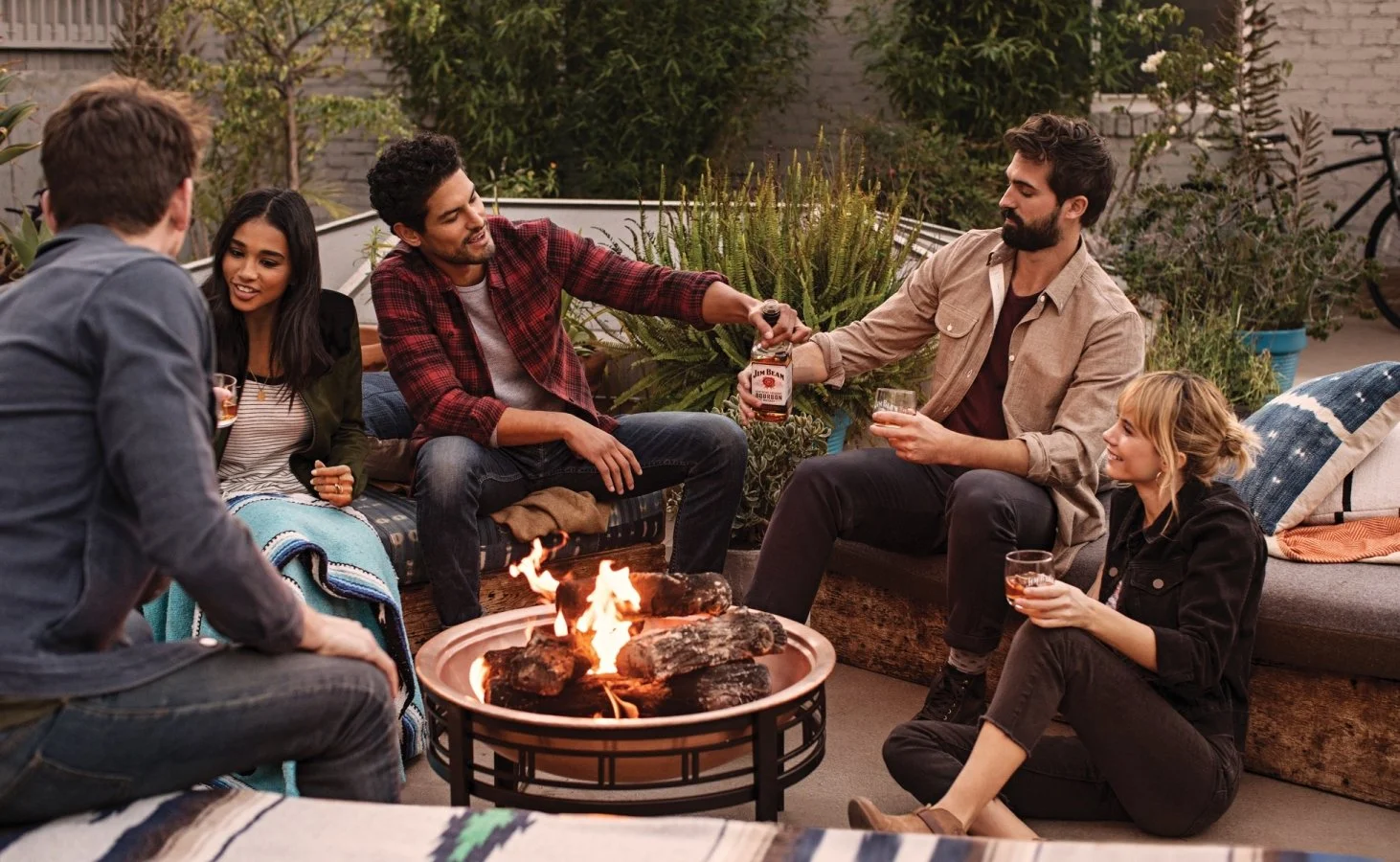 7743_jb_mandel_firepit-kr_2429_rgb.jpg