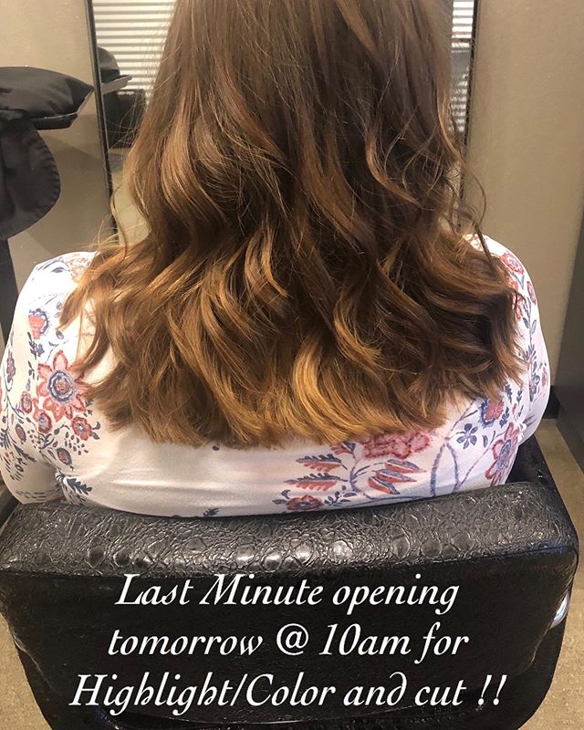 **Last Minute Opening tomorrow at 10am for Highlights/Color and cut !!! Message me if you need in, only spot before Christmas !! @voiage_salon