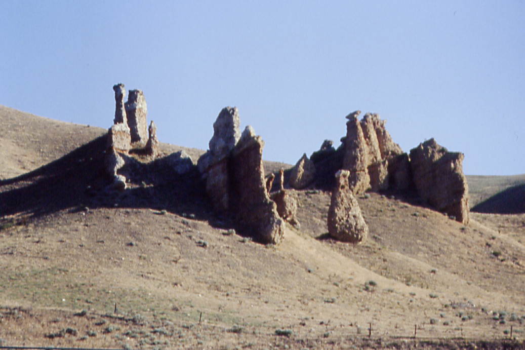 Mormon Trail Witches Rock  north of Echo 0021.jpg