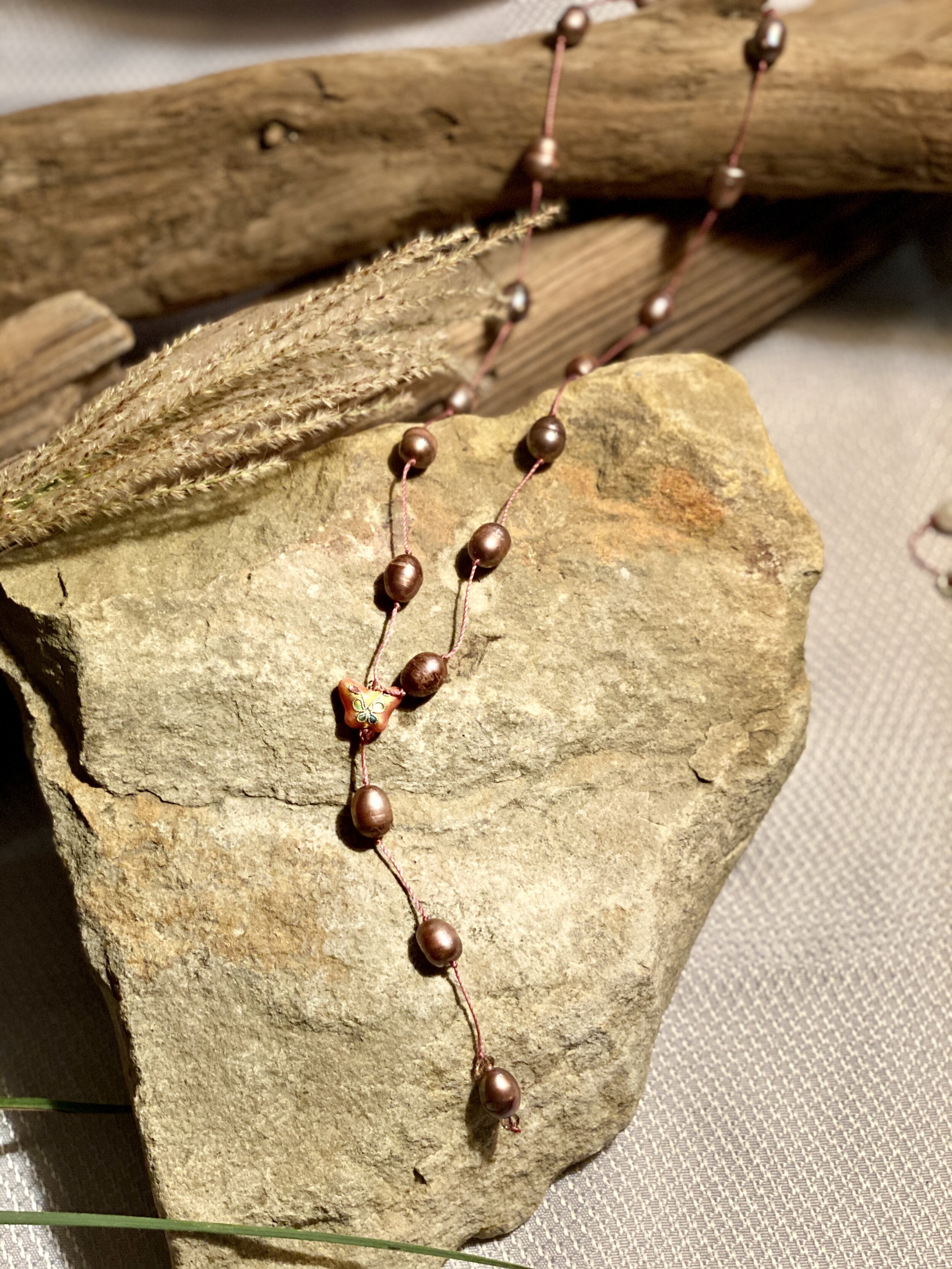 22” lariat style deep pink freshwater pearl and pink knotting string necklace