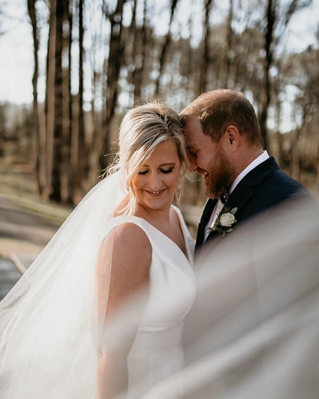 There&rsquo;s something so special about a first look. Spending those last moments together before you choose one another, forever. Praying together, laughing together, calming one another&rsquo;s nerves. Getting that rare moment, just the two of you