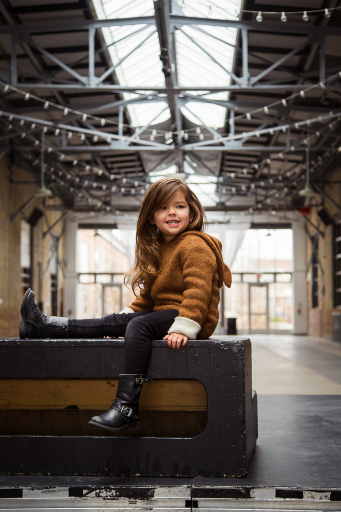 Fall in Wychwood: a family photoshoot at Wychwood Barns in Toronto ...