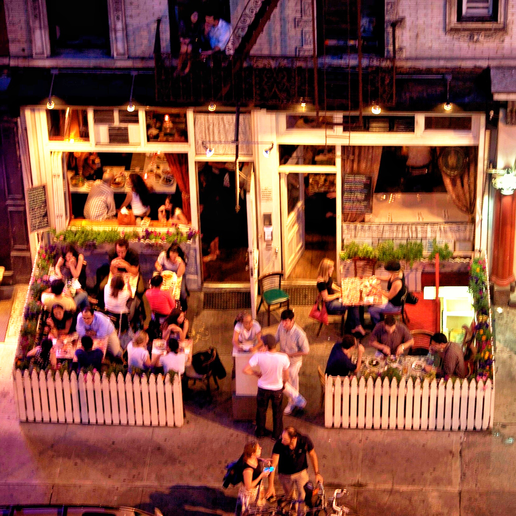 The Sidewalk Cafe