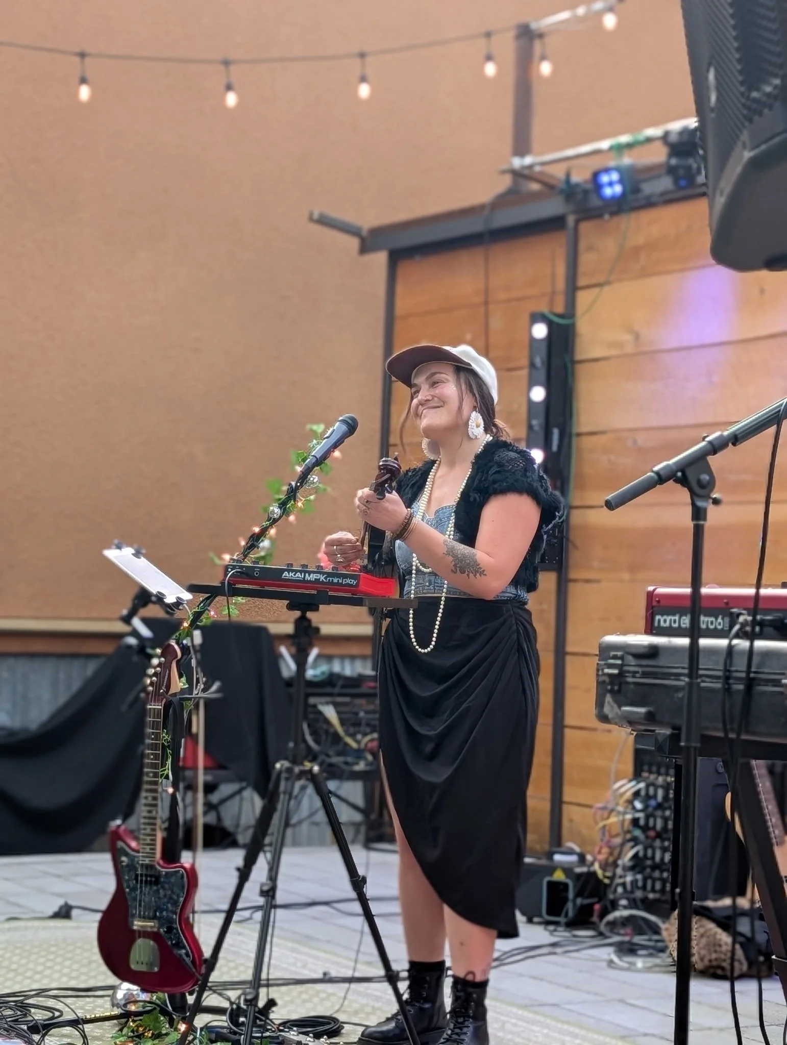 solo-female-artist.JPG
