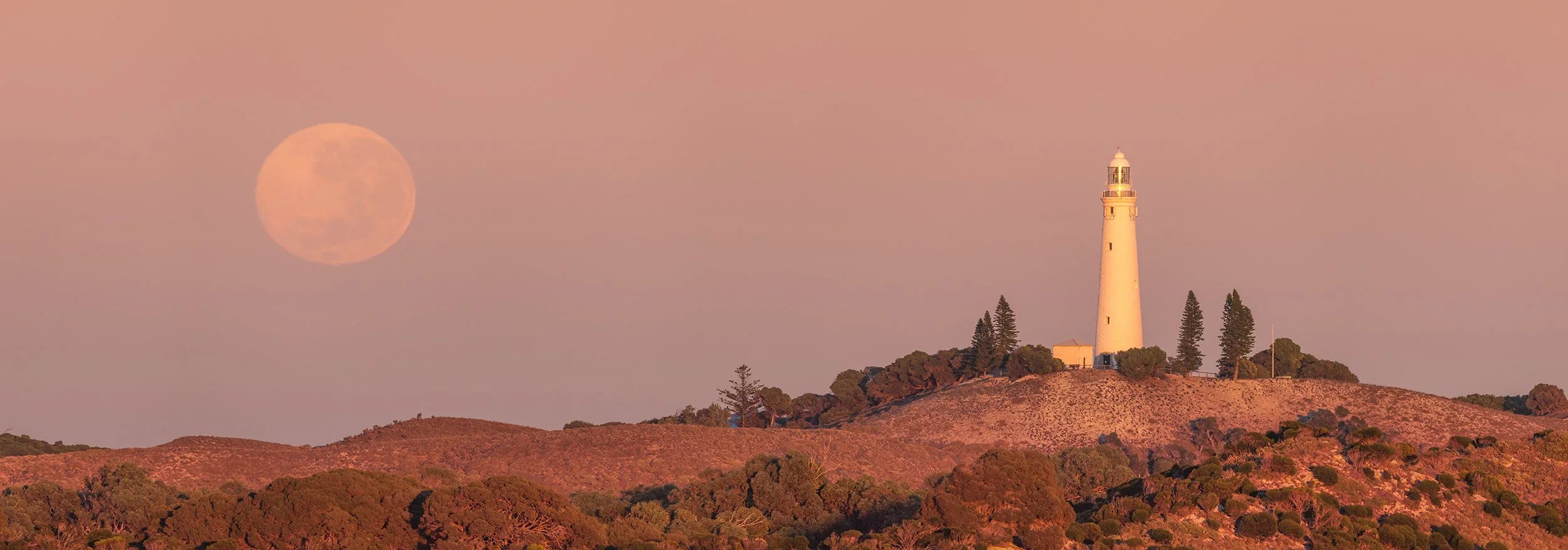 WADJEMUP LIGHTHOUSE - FIRST LIGHT.jpg