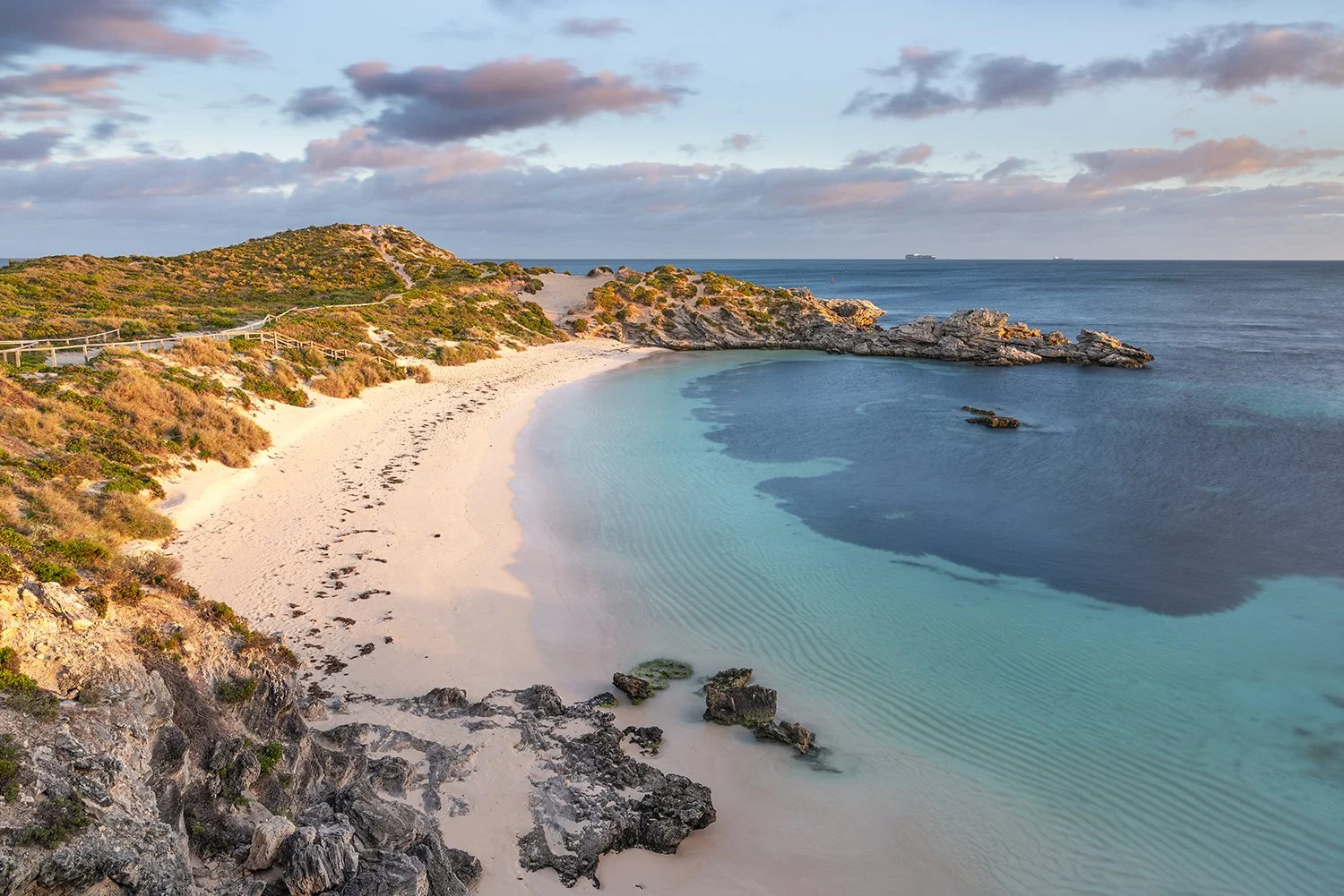 FAYS BAY - MORNING SHORELINES.jpg